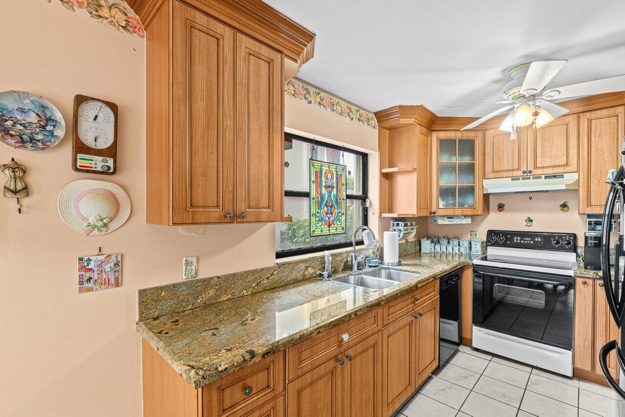 3246 Perimeter Drive 3246