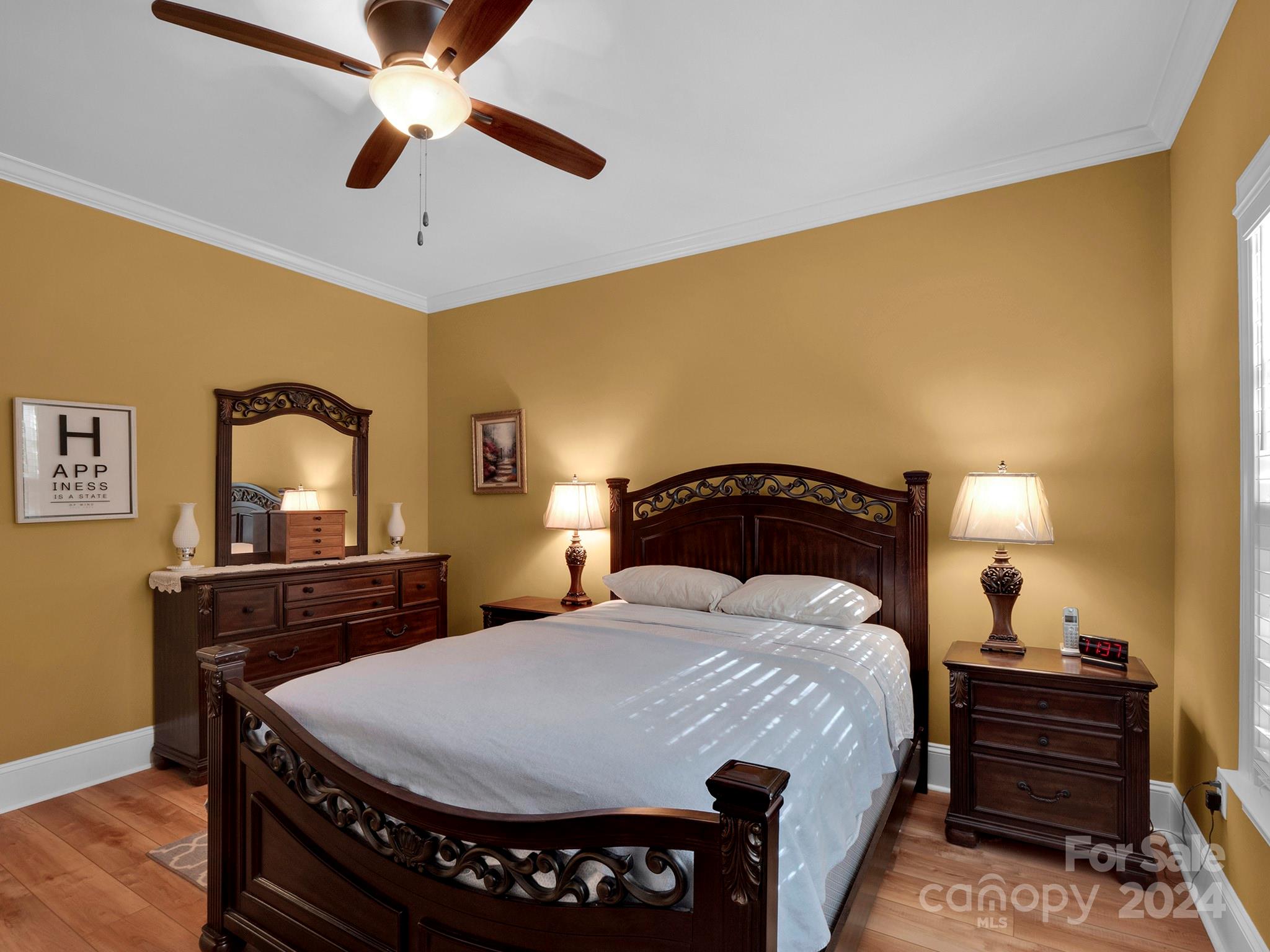 1049 Ledge Wood Lane