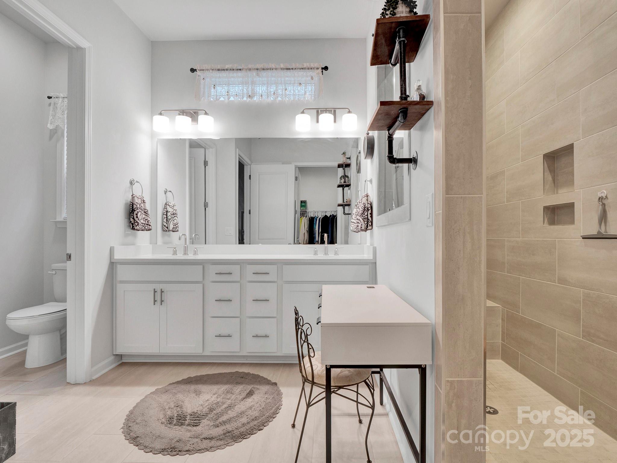 280 Portrait Way
