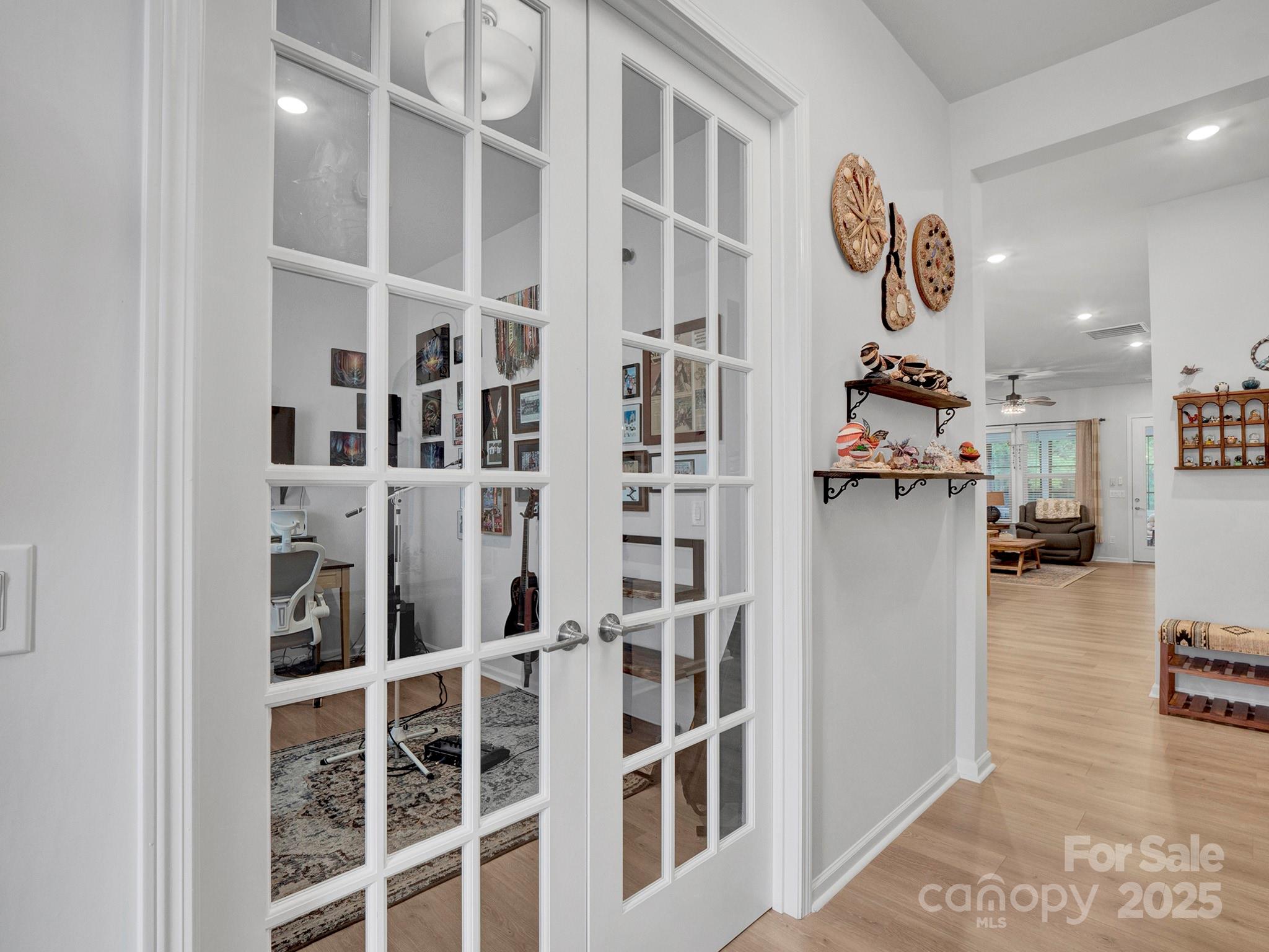 280 Portrait Way