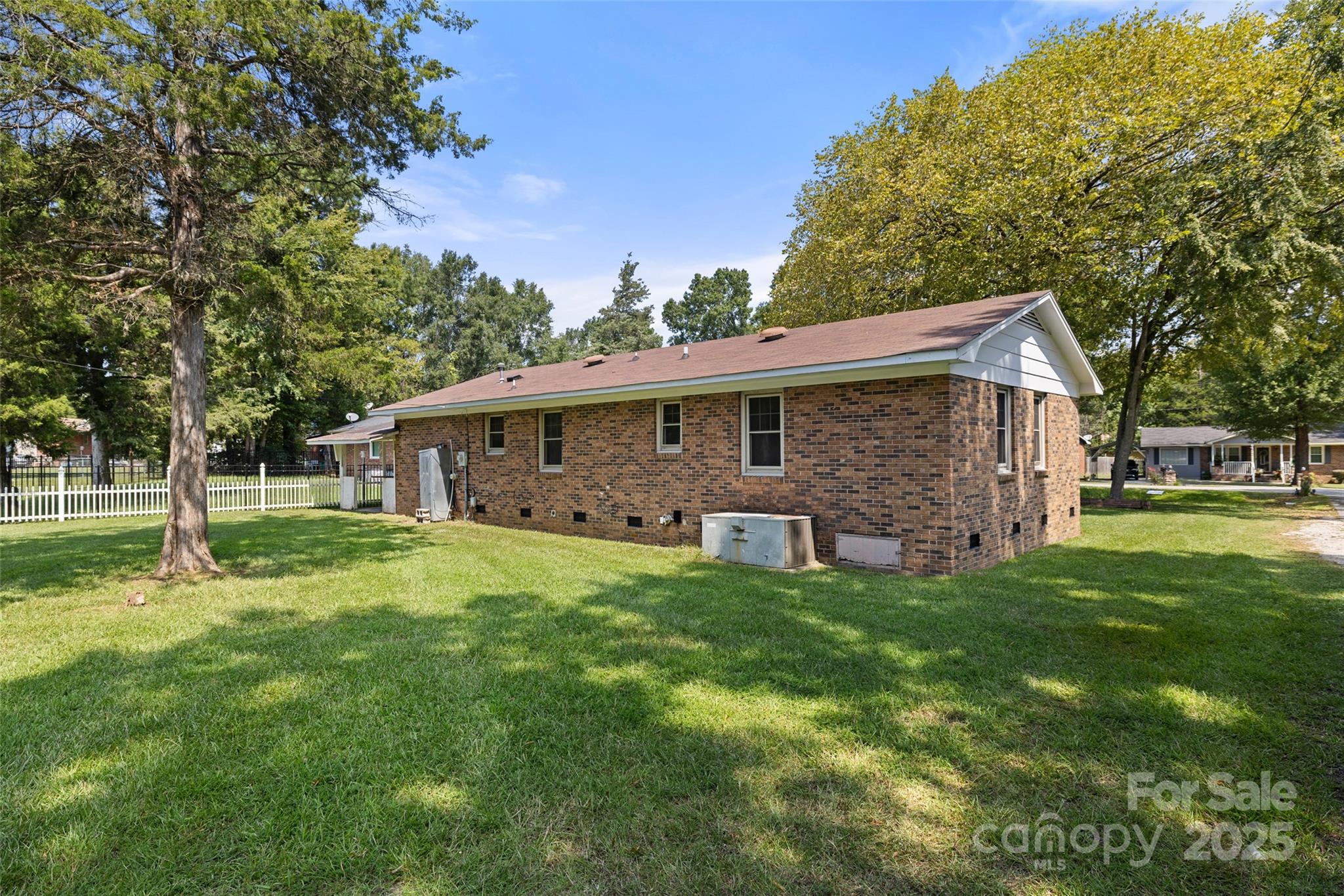 517 Fieldcrest Drive