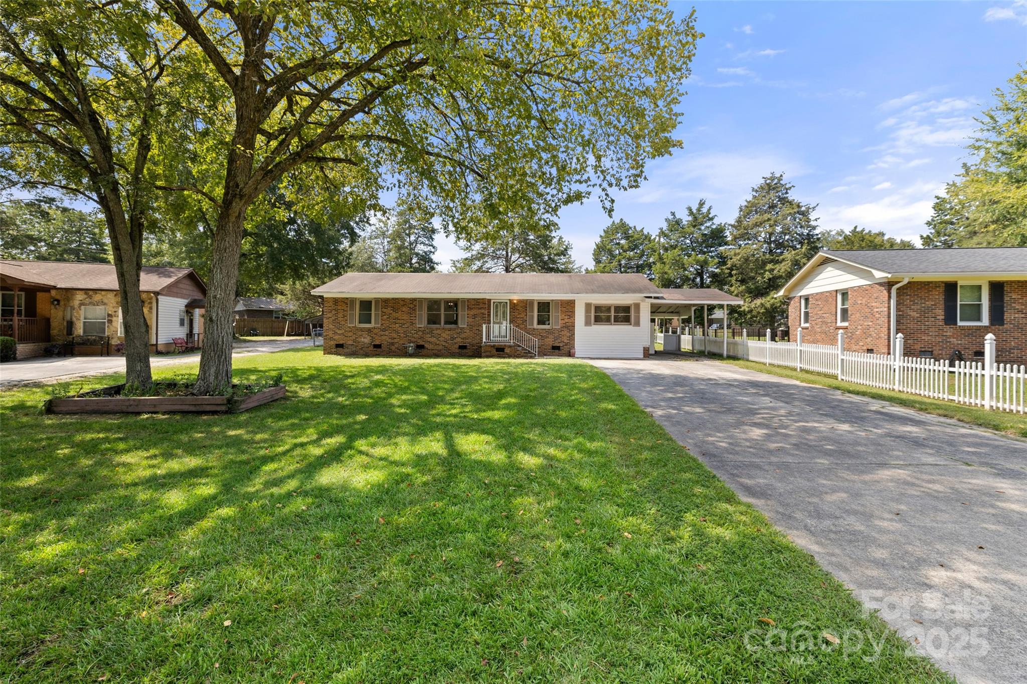 517 Fieldcrest Drive