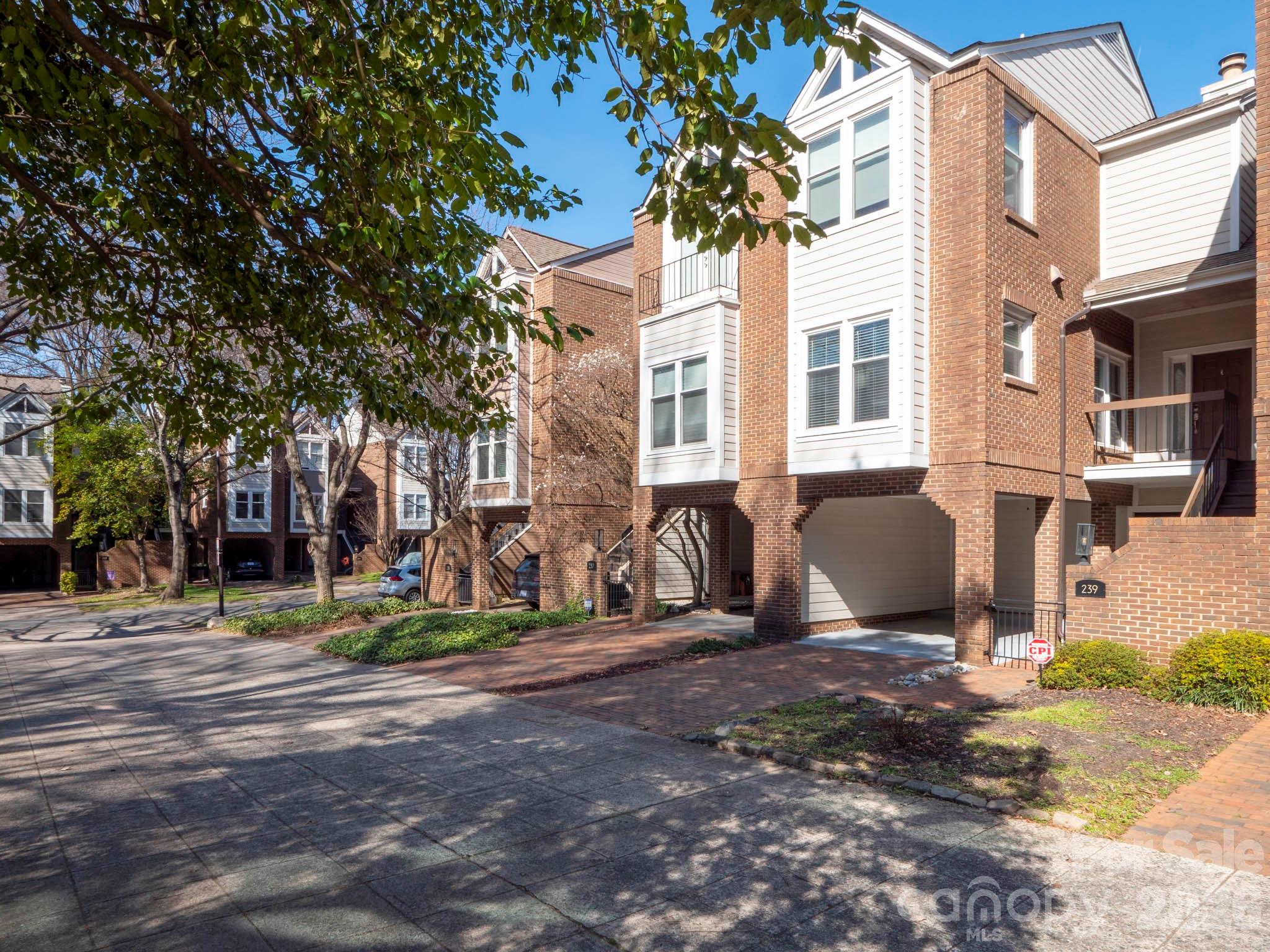 239 S Clarkson Street