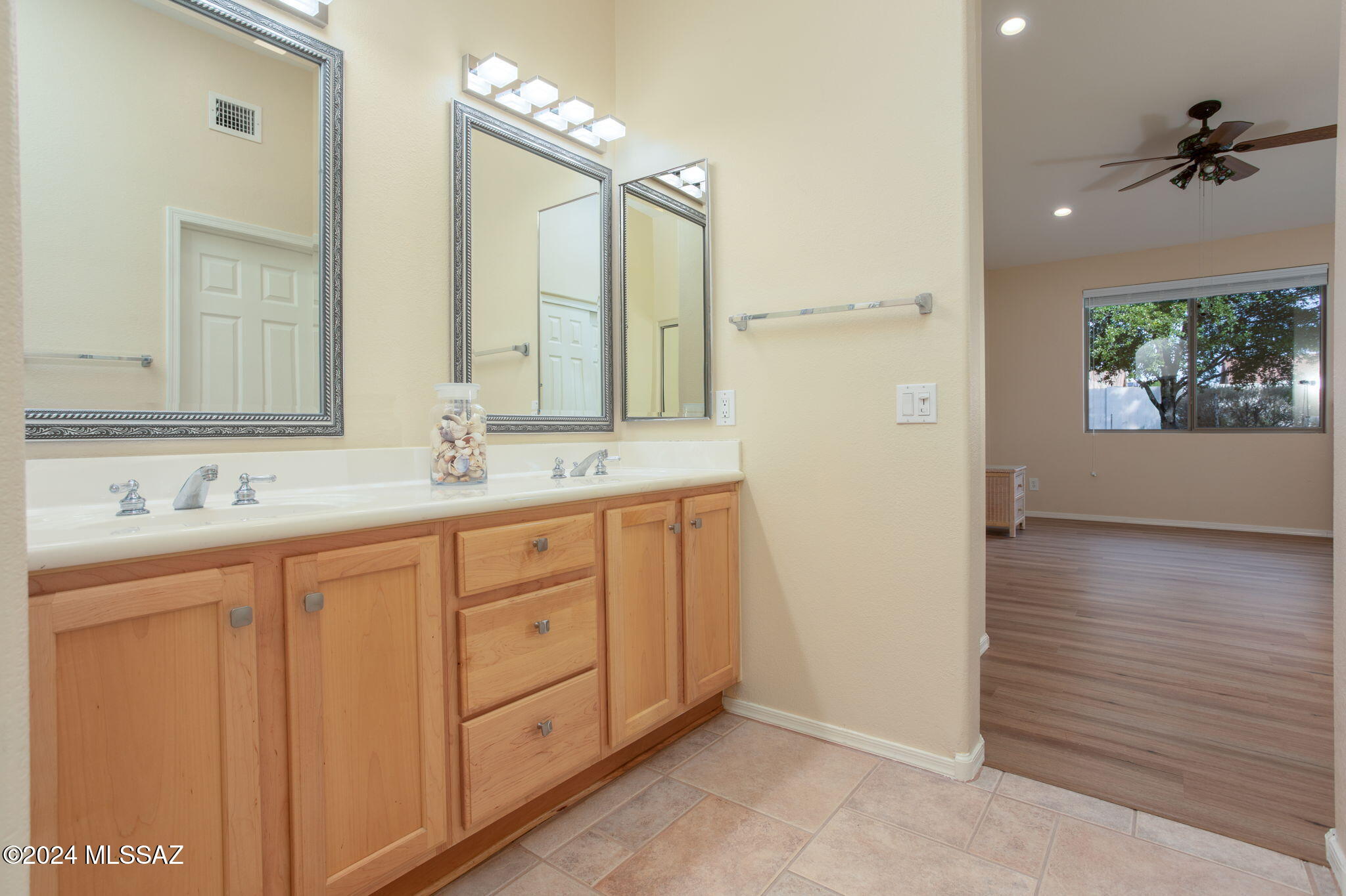 63704 E Holiday Drive