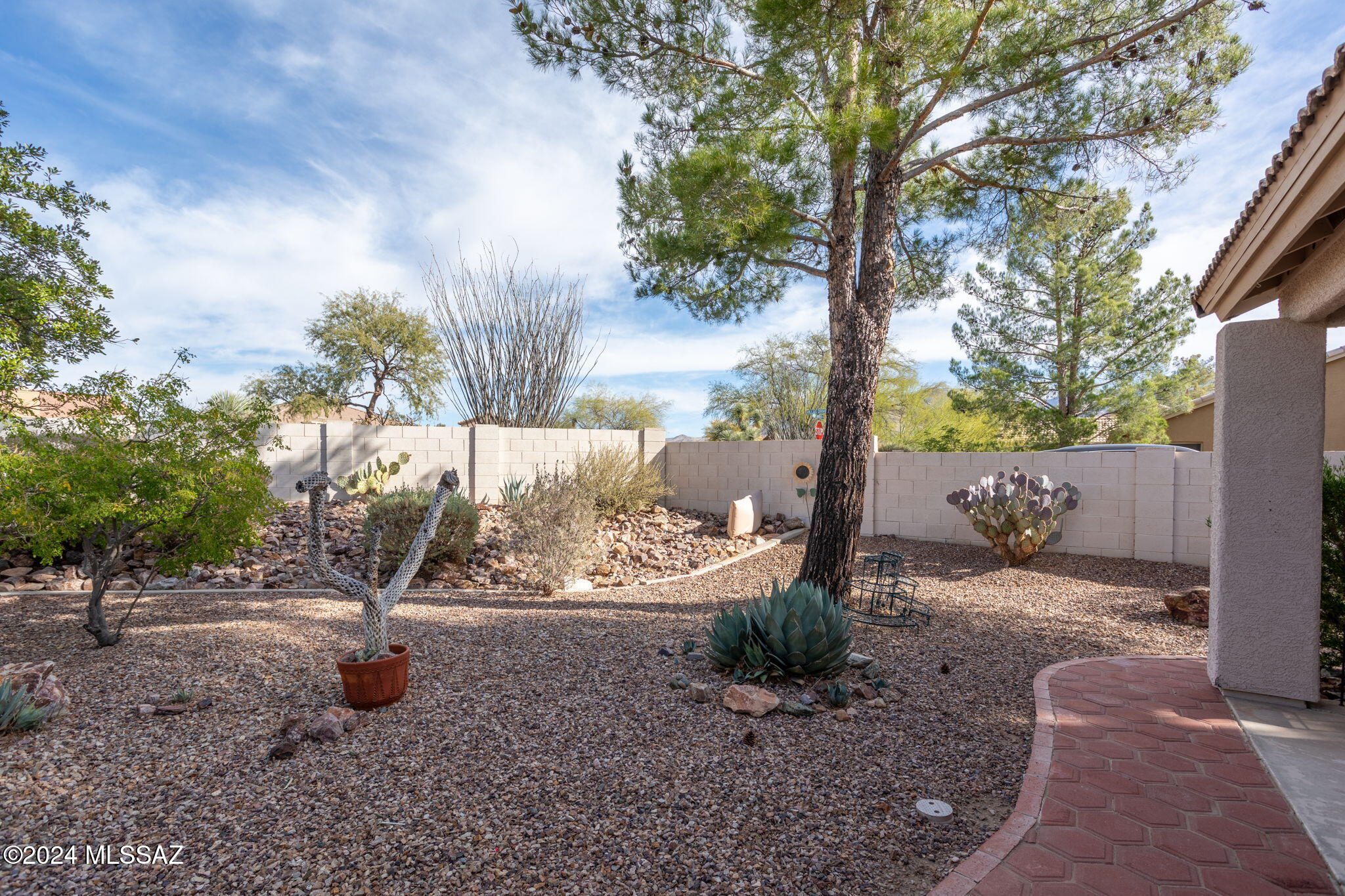 63704 E Holiday Drive