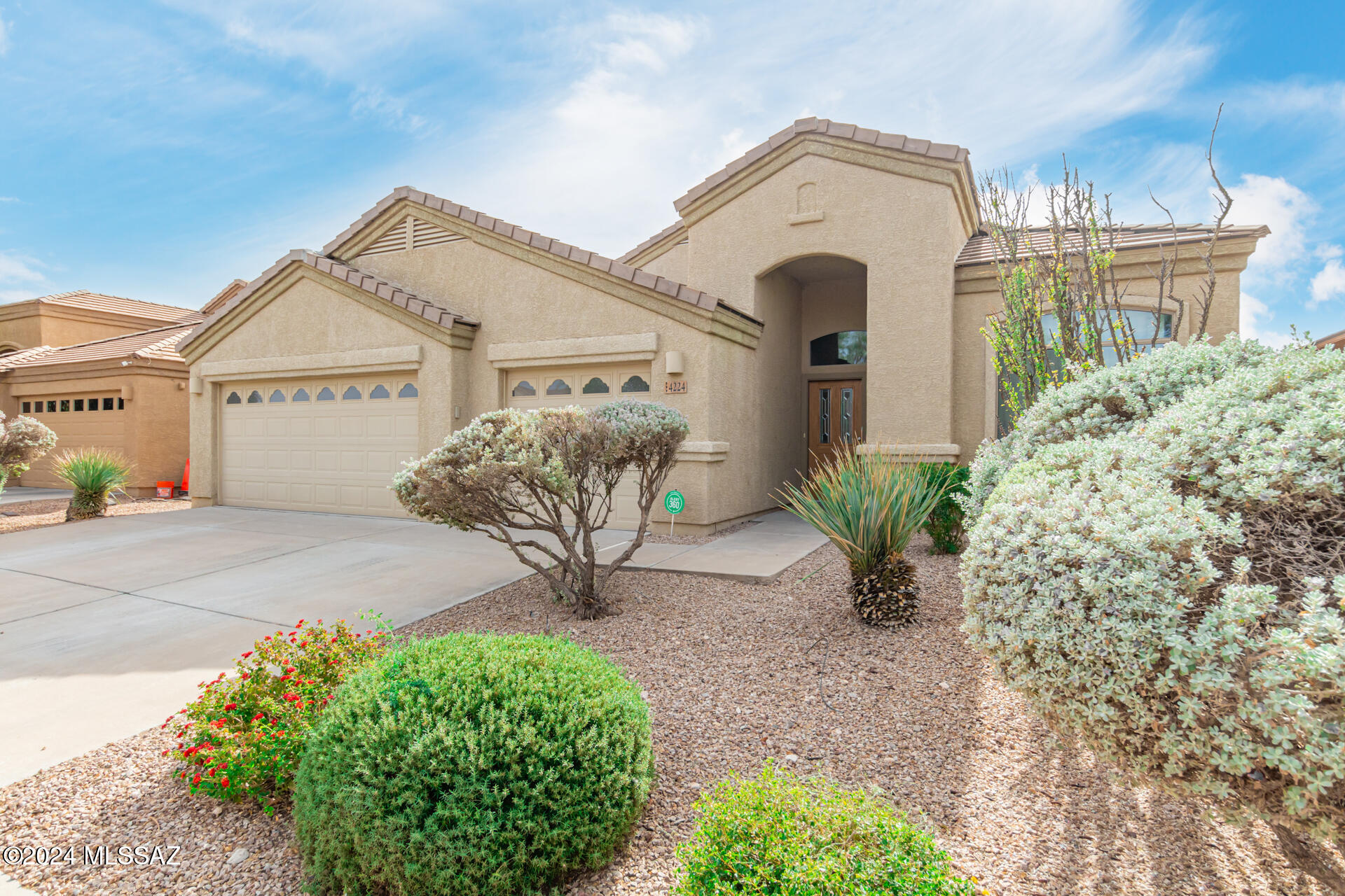 4224 E Lushfield Drive