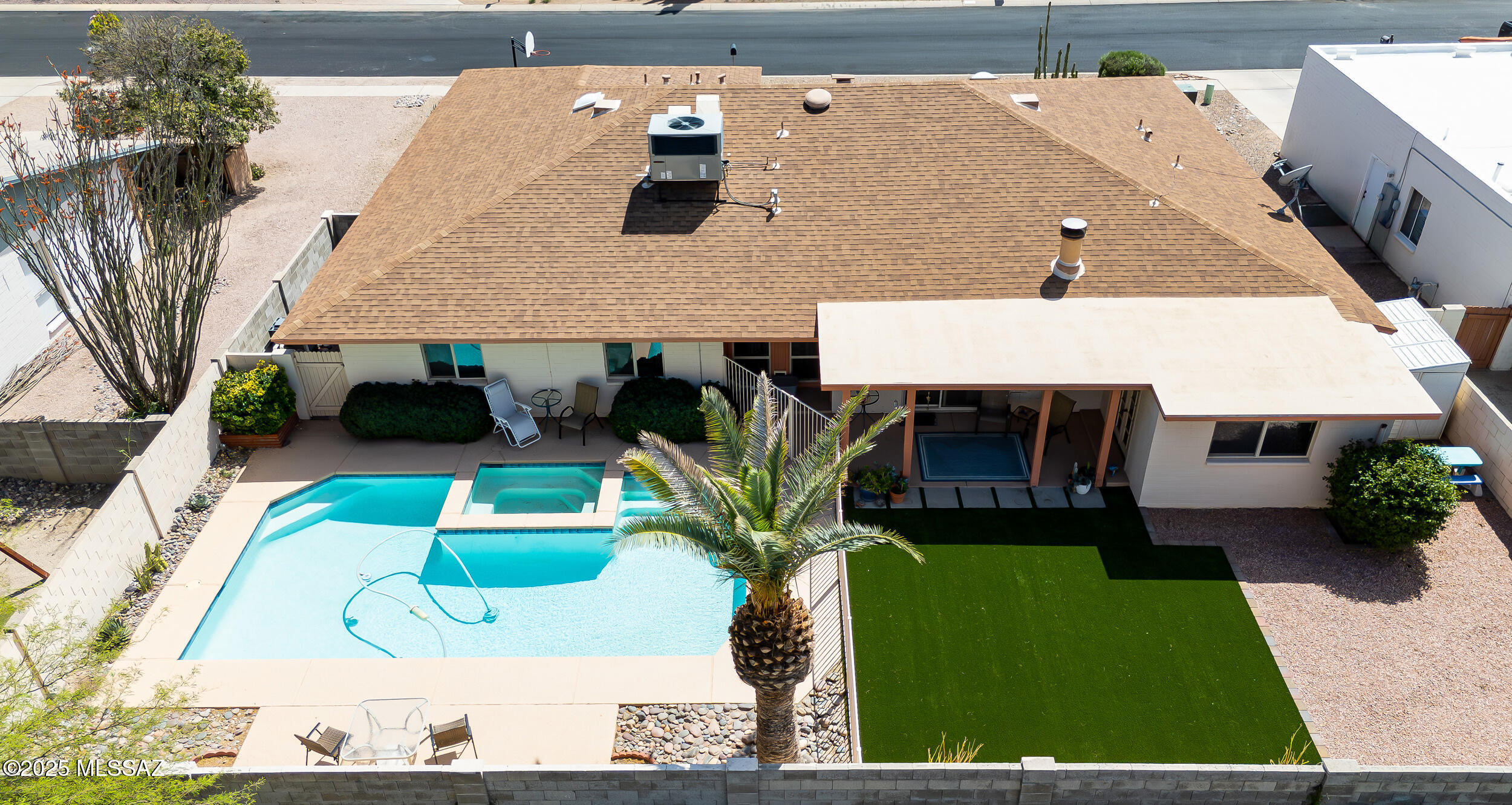 7411 E La Cienega Drive