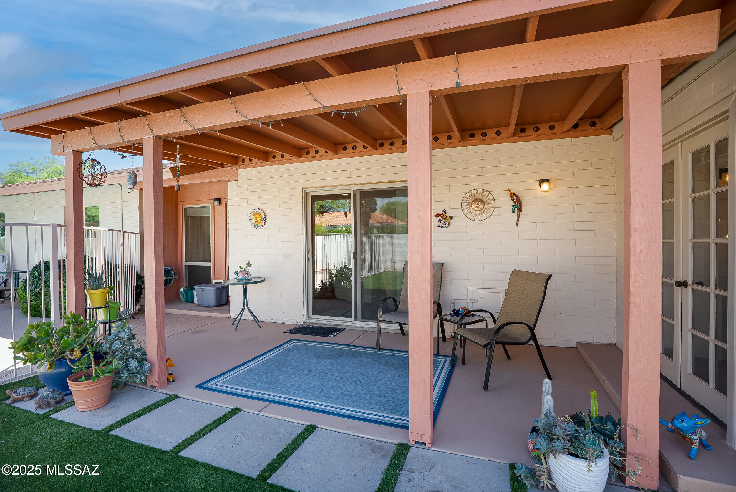 7411 E La Cienega Drive