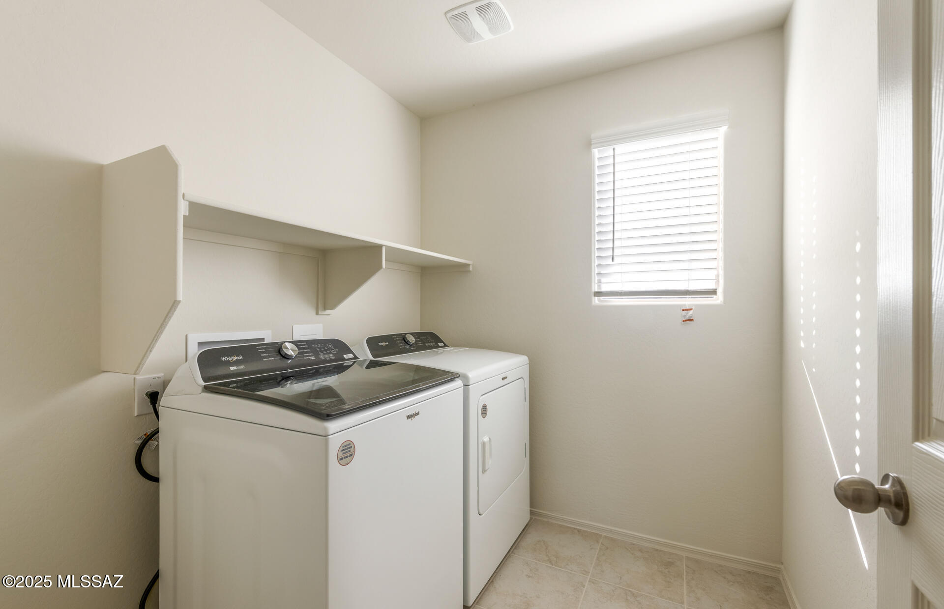 841 W Calle El Teclado
