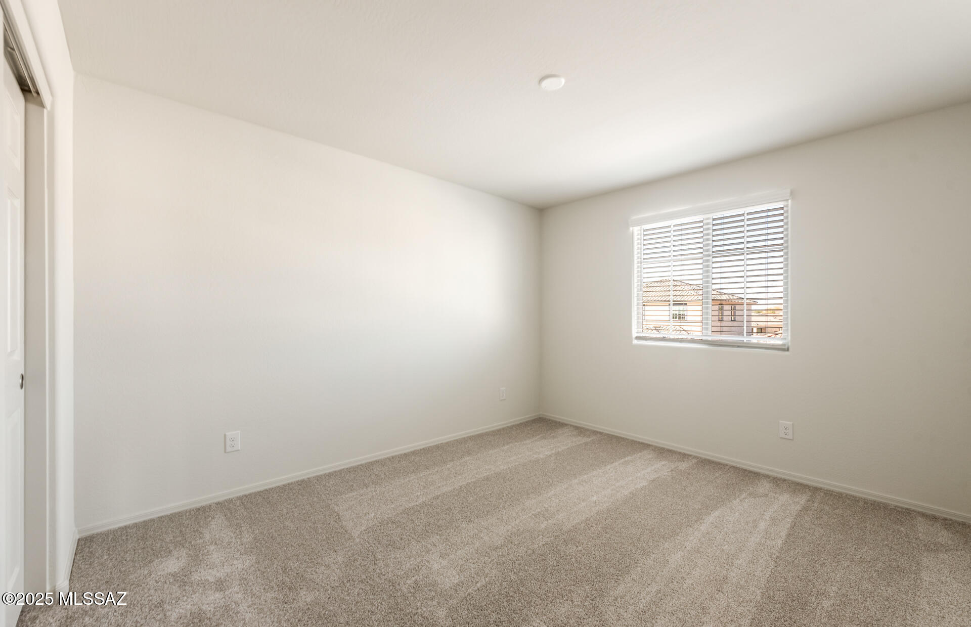 841 W Calle El Teclado