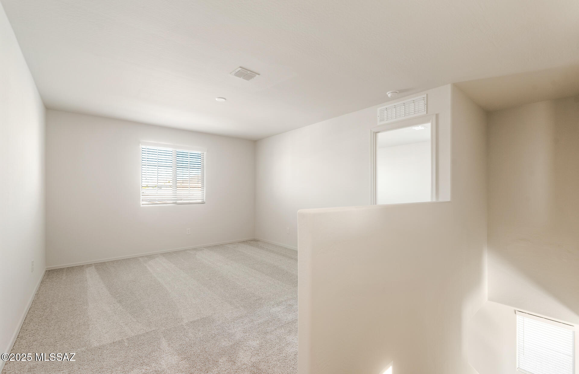 841 W Calle El Teclado
