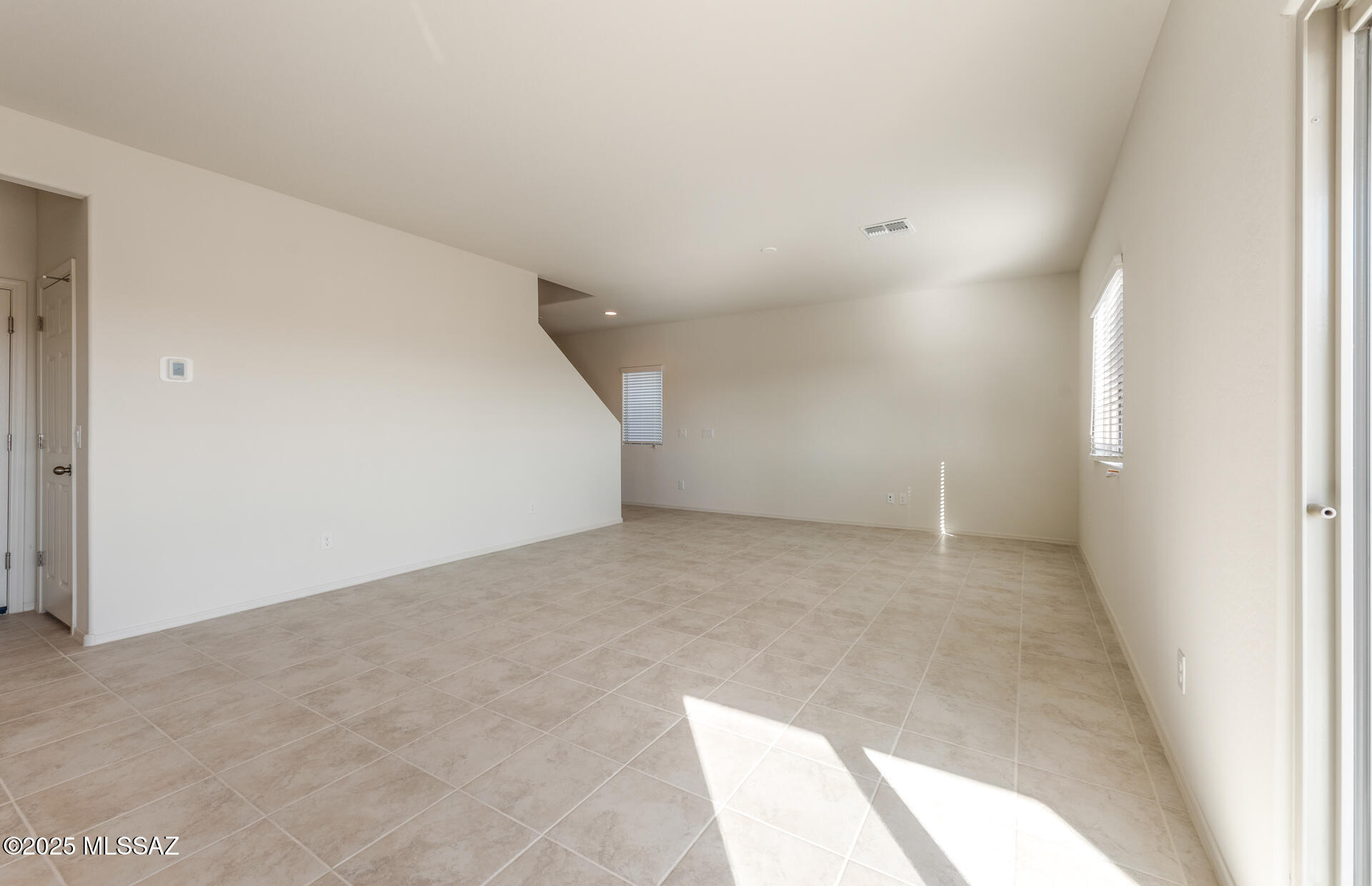 841 W Calle El Teclado