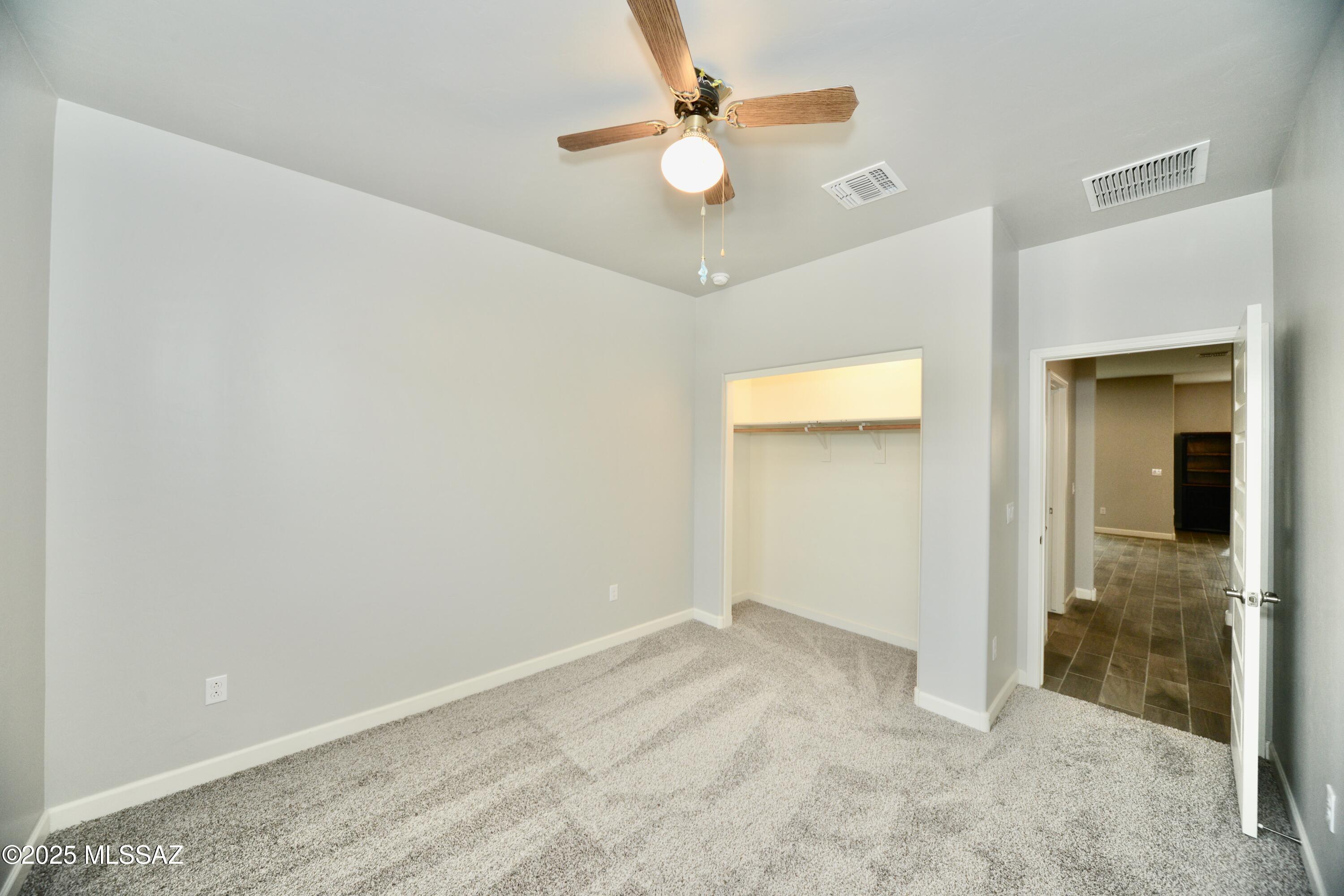 1129 W Valley Meadow Lane