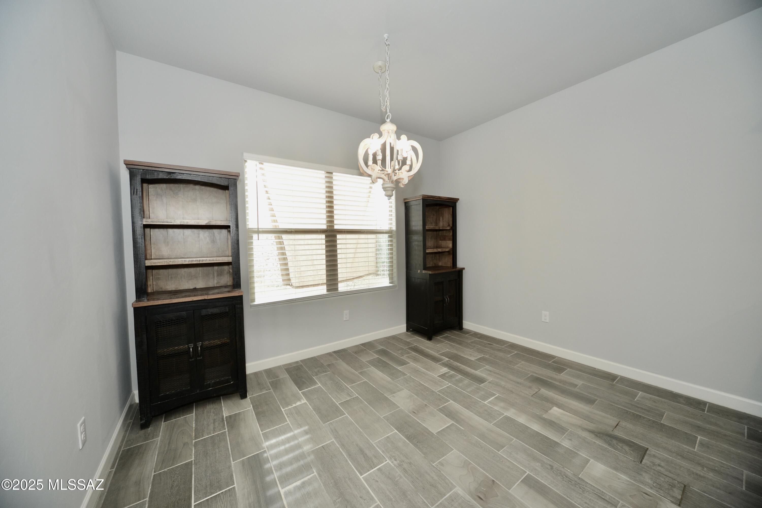 1129 W Valley Meadow Lane