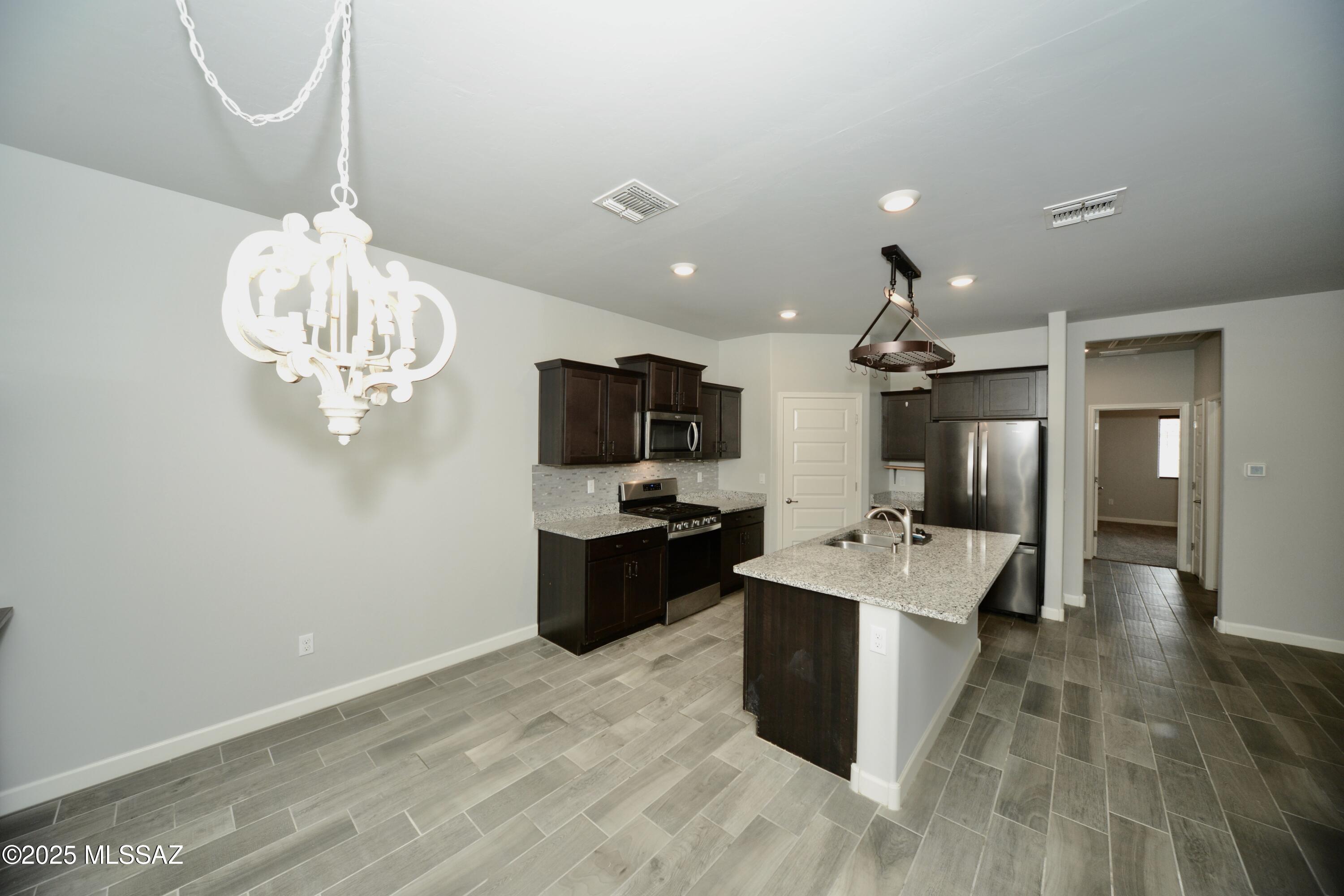 1129 W Valley Meadow Lane