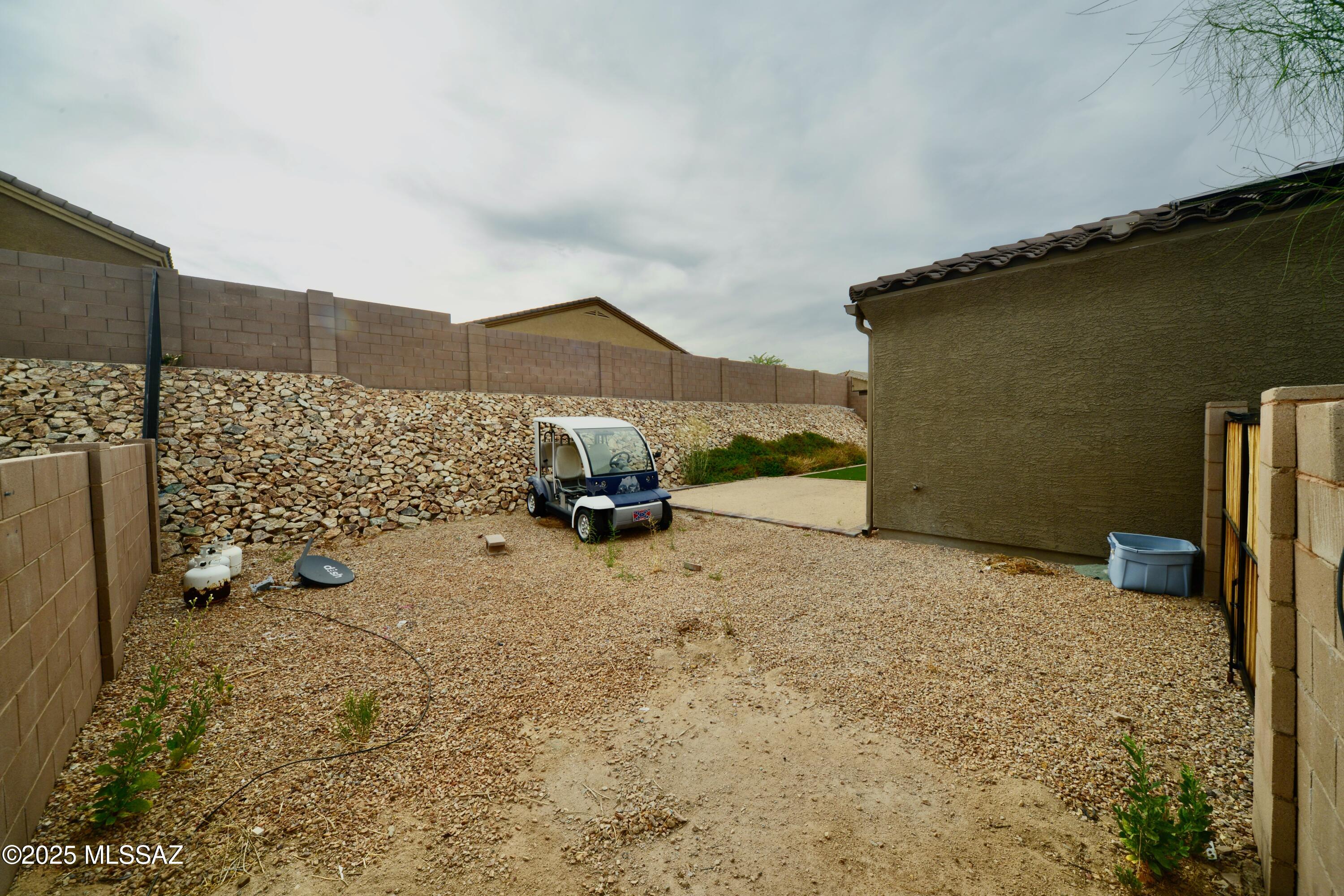 1129 W Valley Meadow Lane