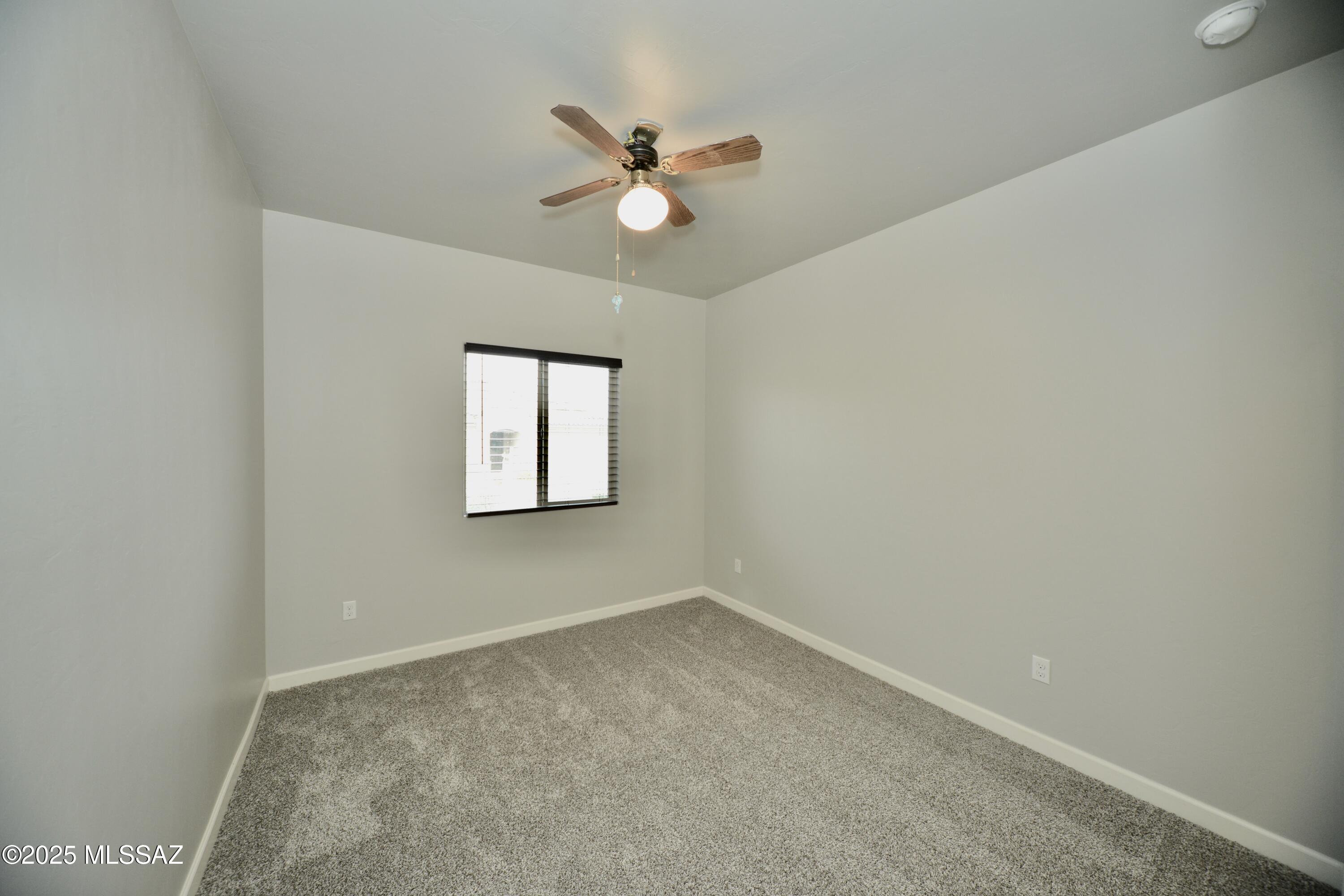 1129 W Valley Meadow Lane