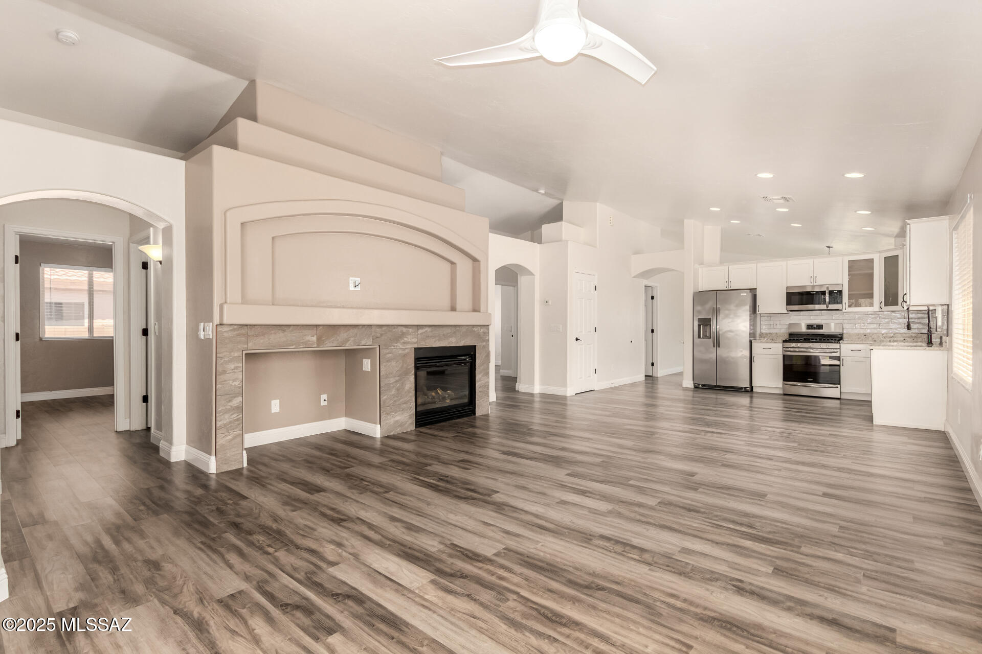 525 W Faith Dawn Court