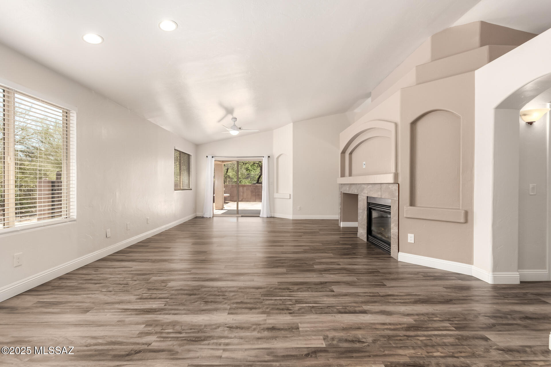 525 W Faith Dawn Court