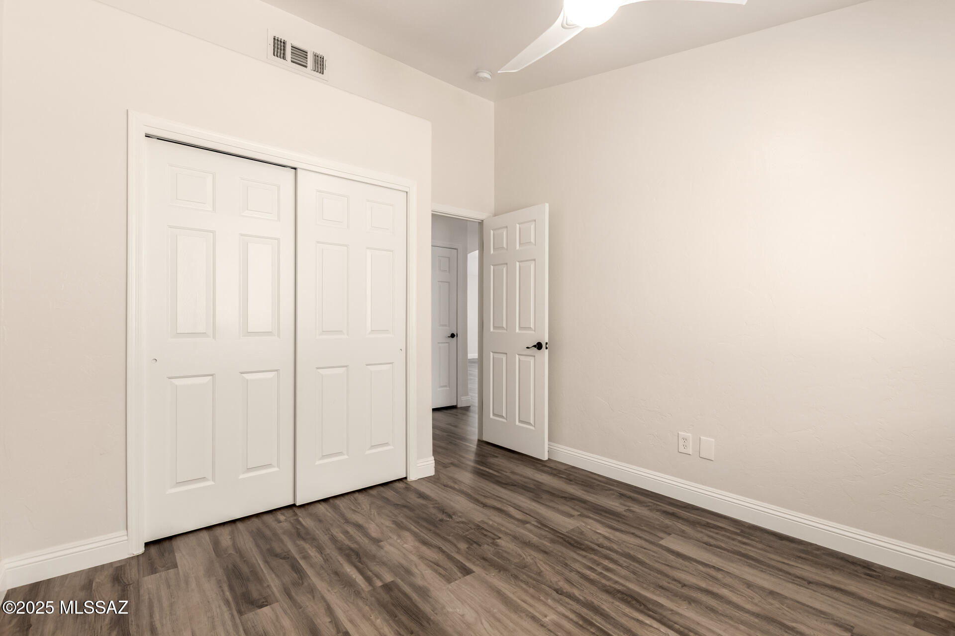 525 W Faith Dawn Court