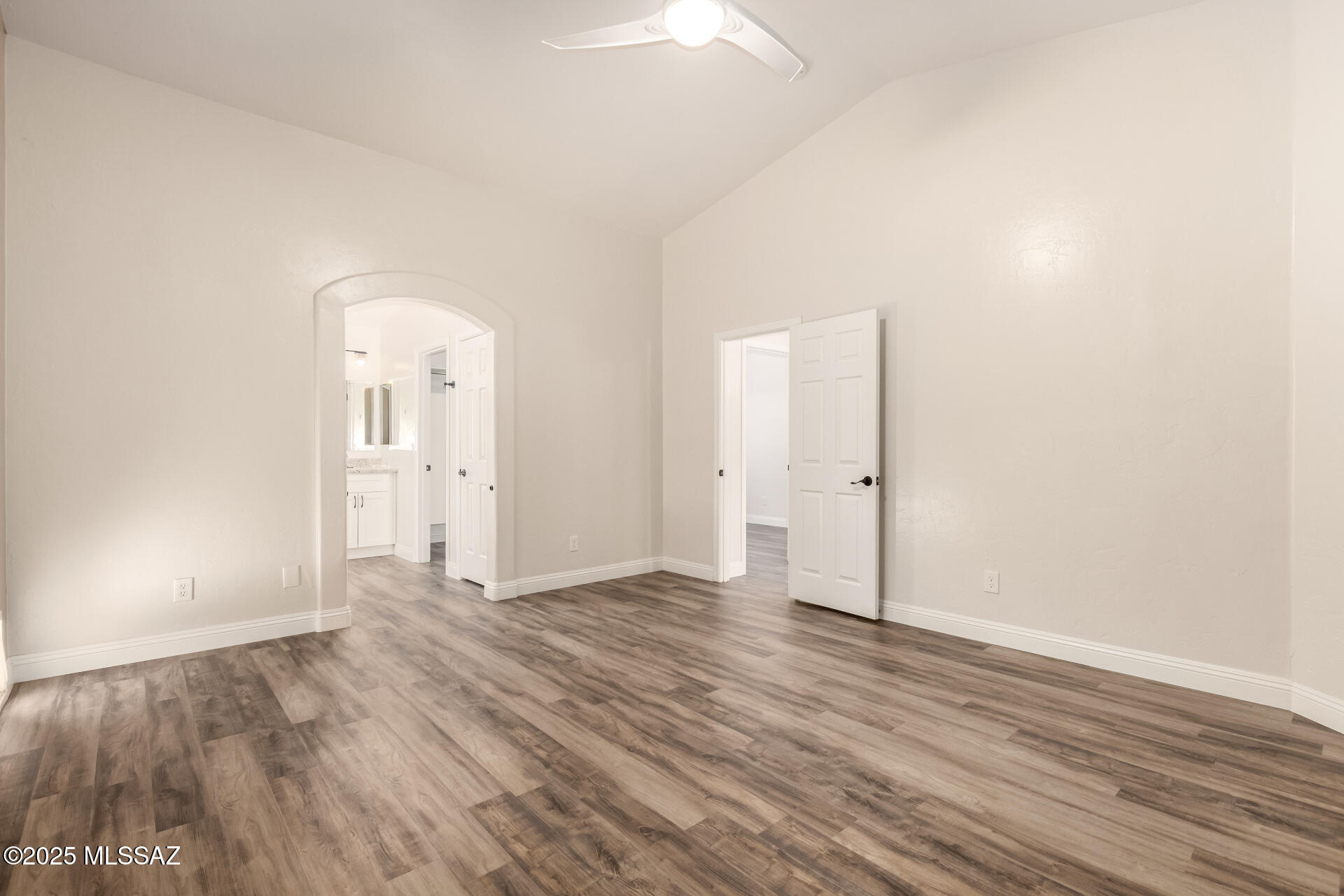 525 W Faith Dawn Court
