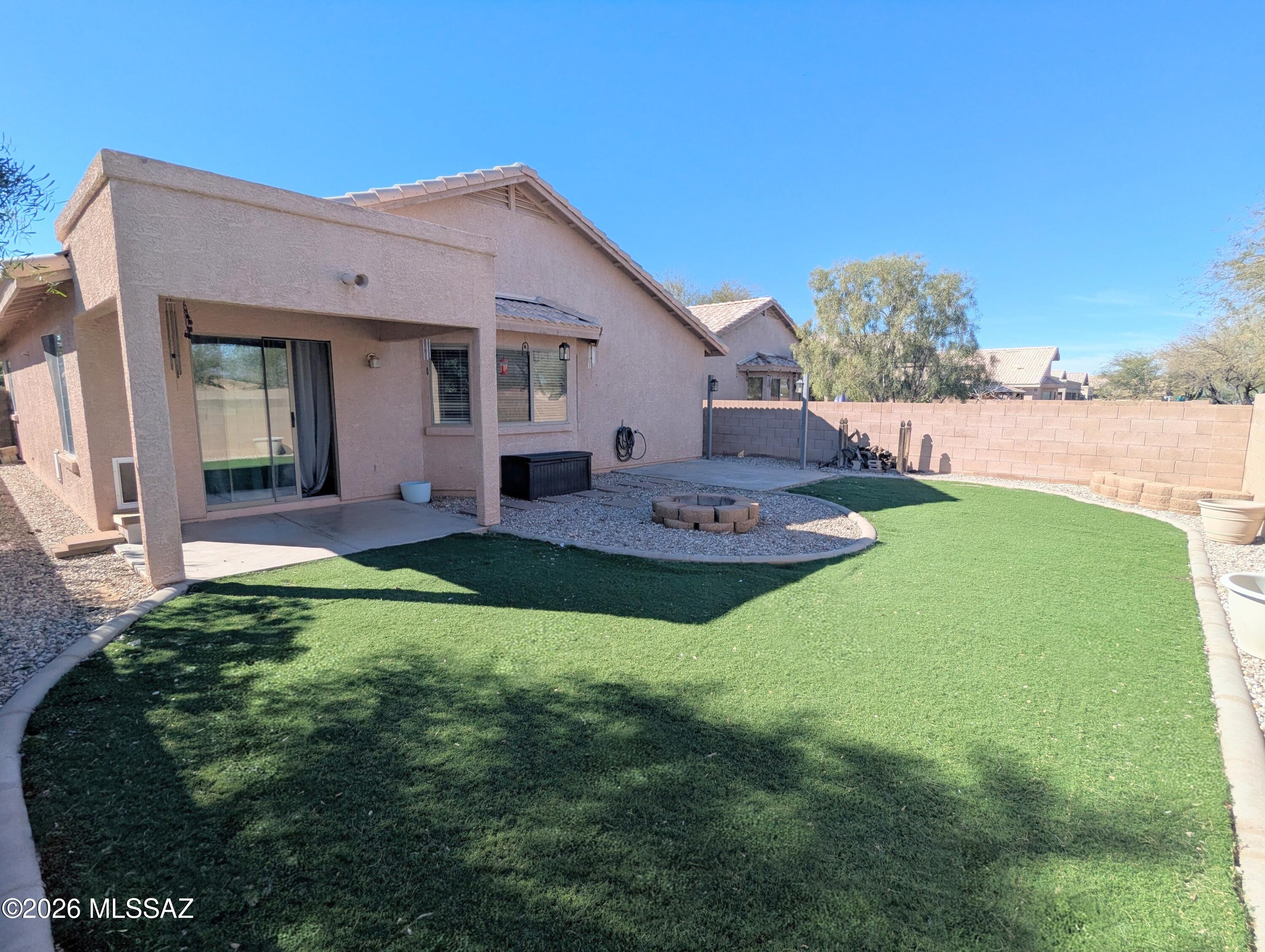 10379 E Ravenswood Street
