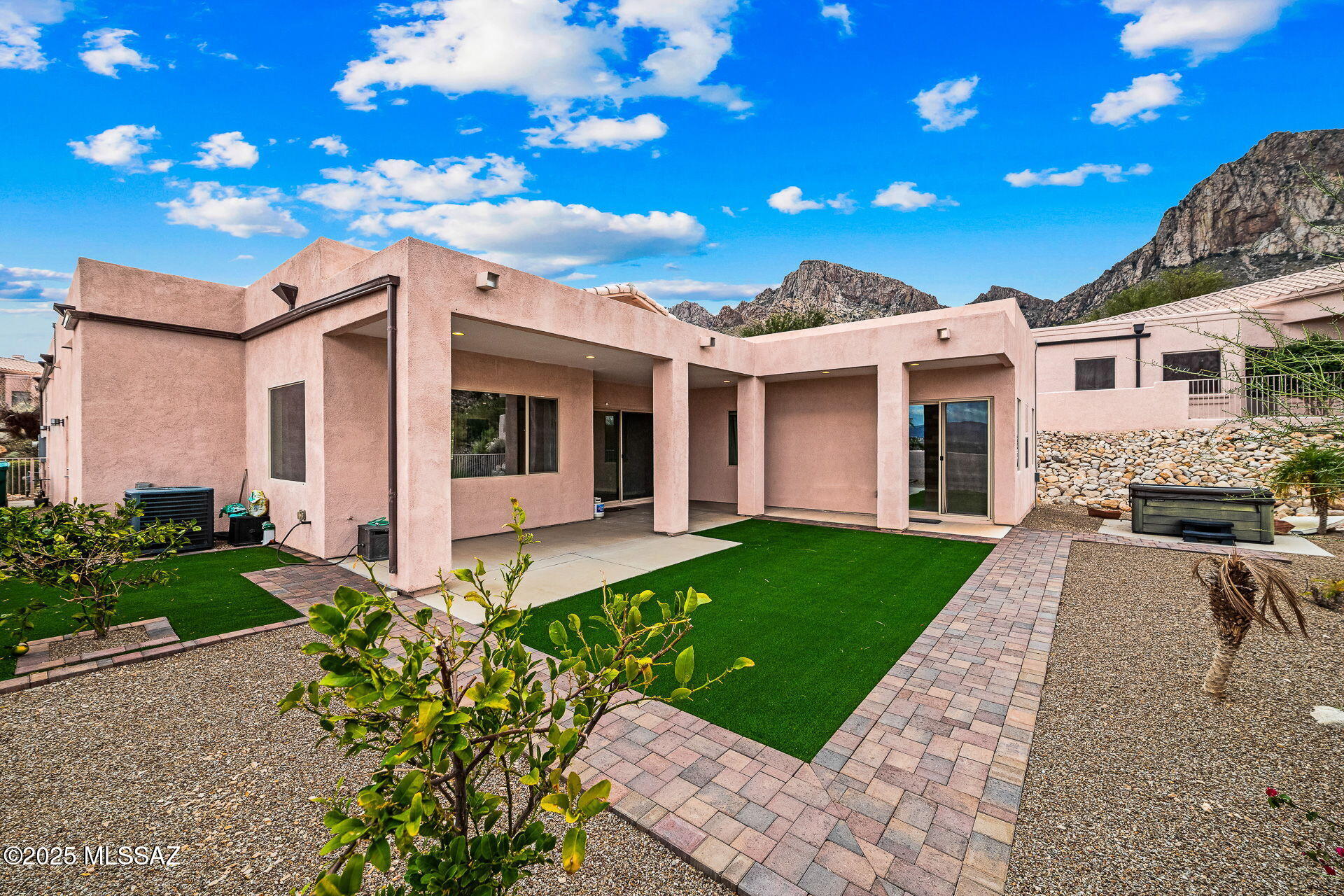 10053 N Alder Spring Drive