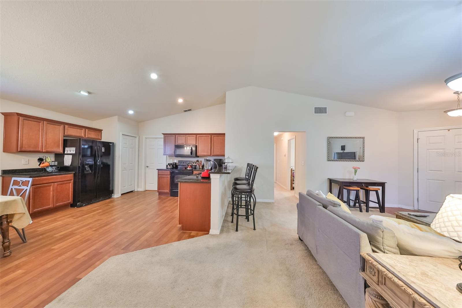 11330 SOUTHWIND LAKE DR