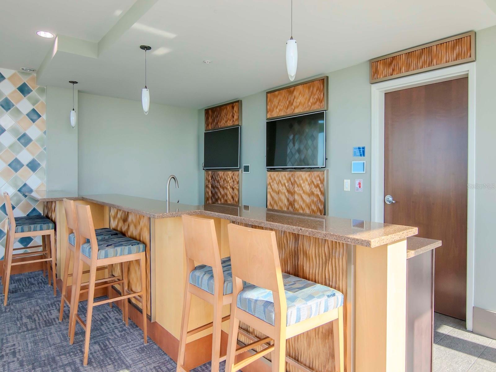 777 N ASHLEY DR #1802