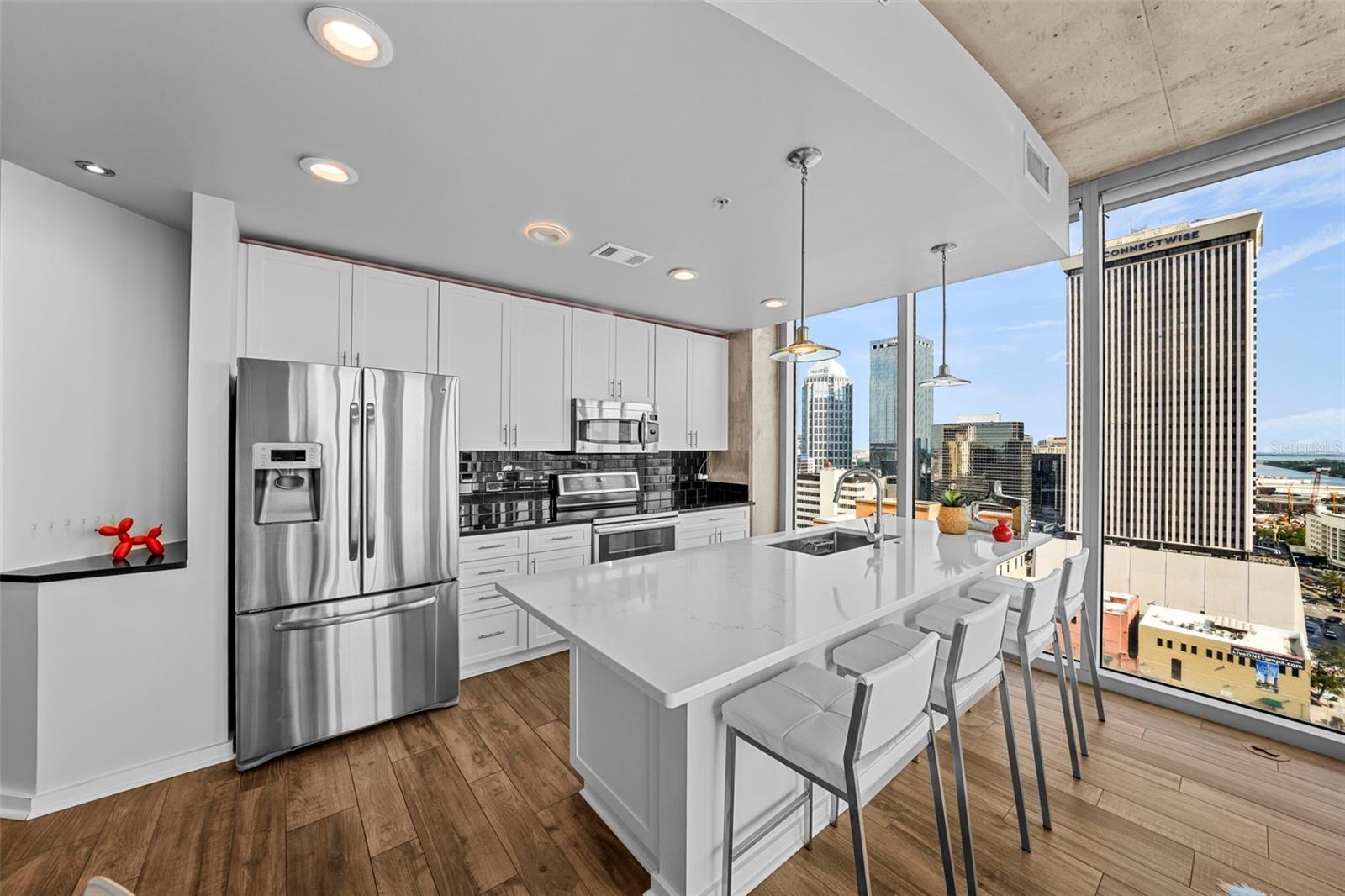 777 N ASHLEY DR #1802