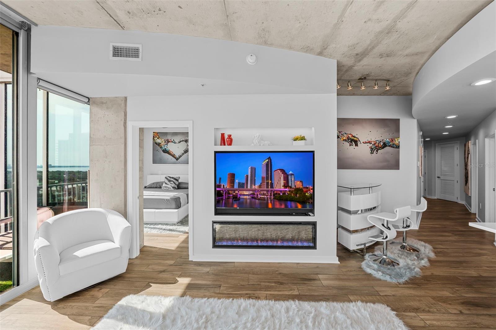 777 N ASHLEY DR #1802