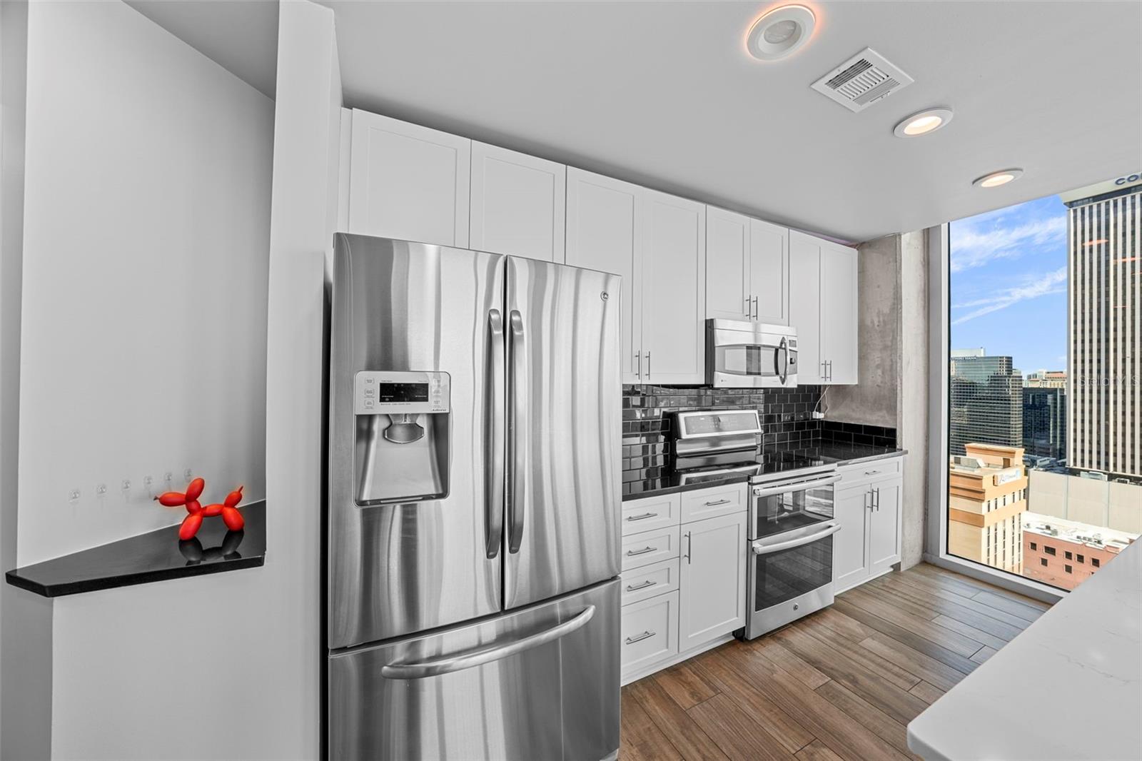 777 N ASHLEY DR #1802