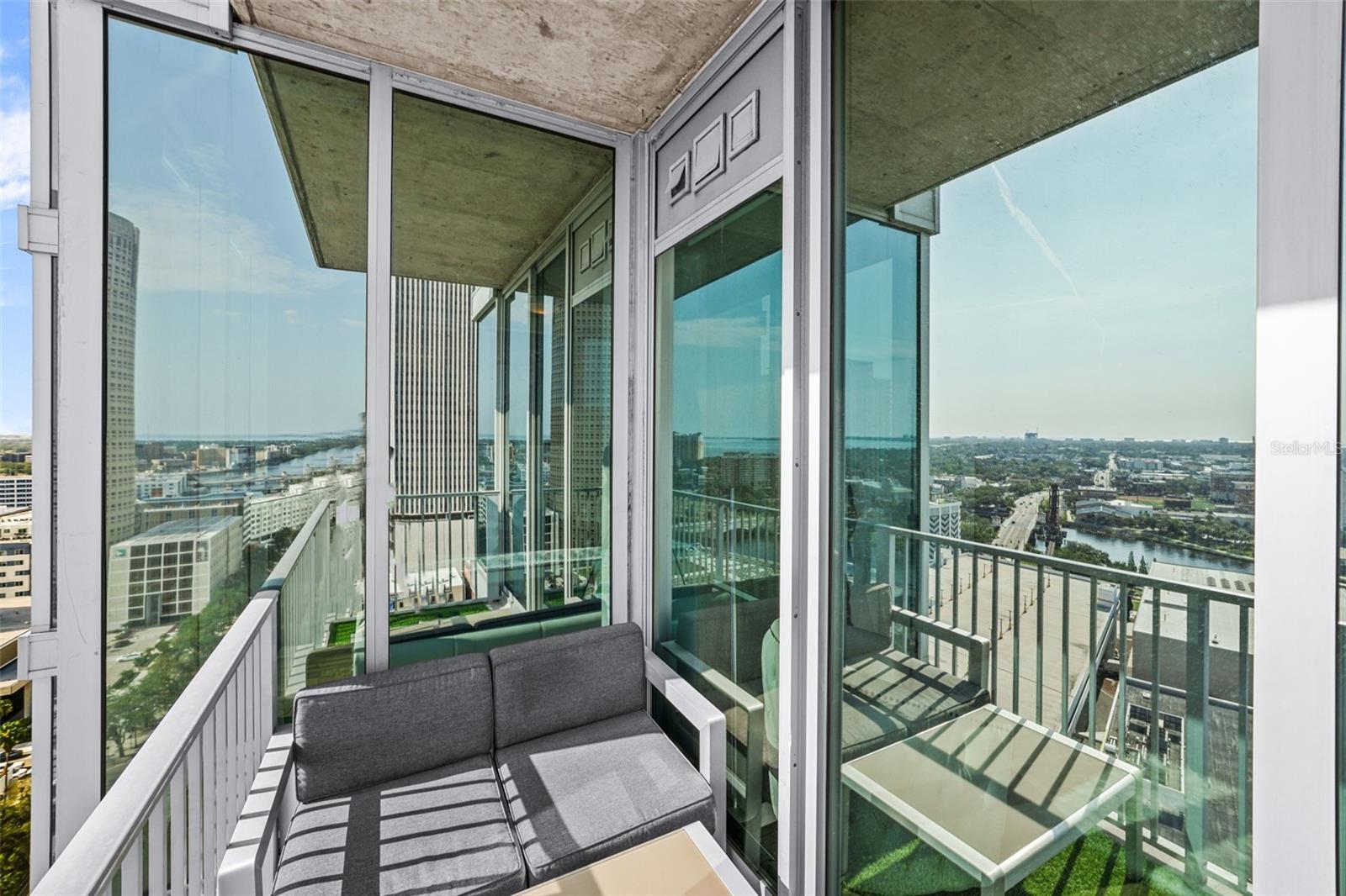 777 N ASHLEY DR #1802