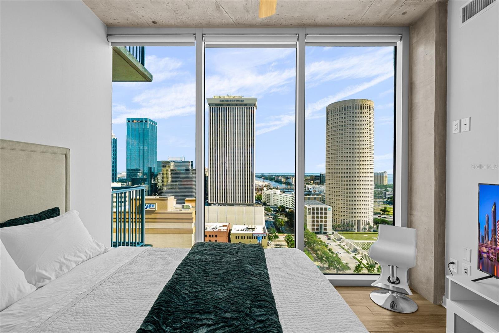 777 N ASHLEY DR #1802