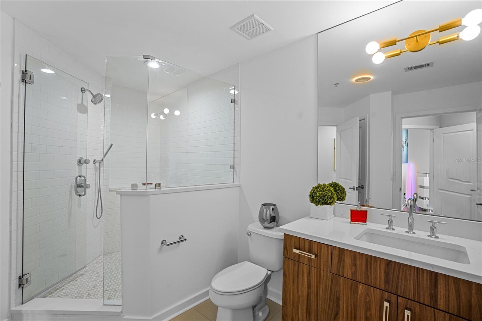 777 N ASHLEY DR #1802