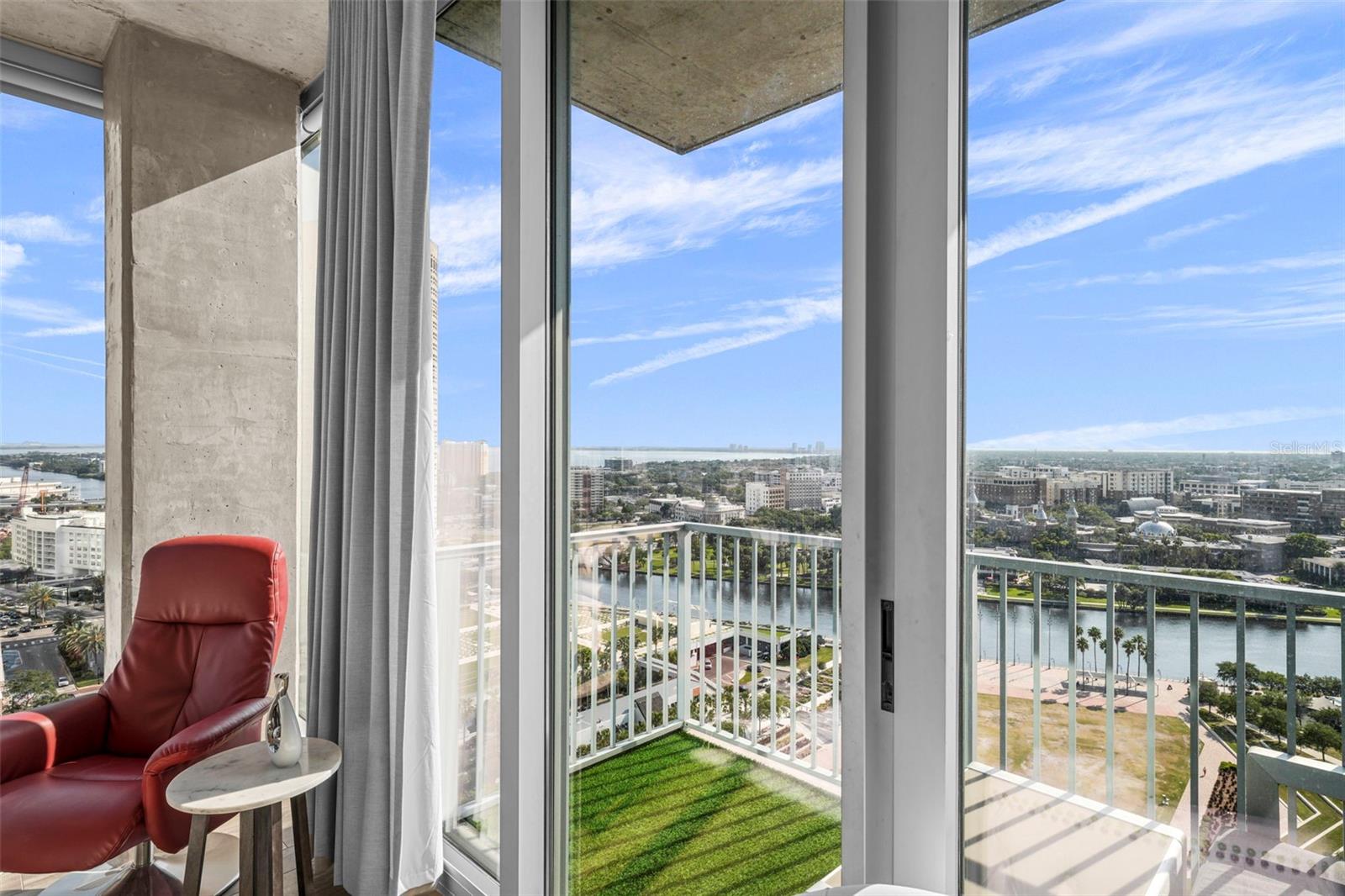 777 N ASHLEY DR #1802