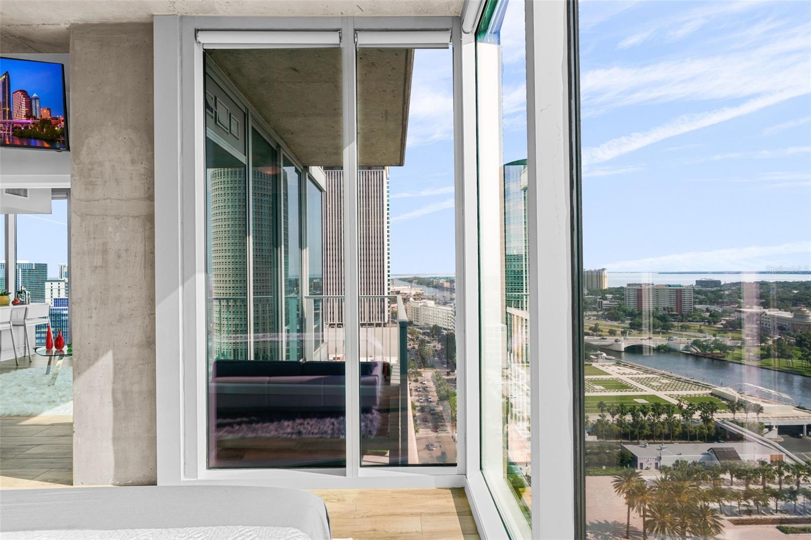 777 N ASHLEY DR #1802