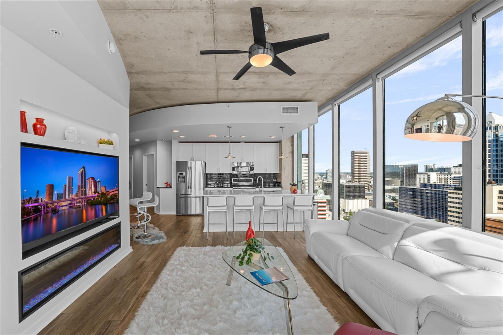 777 N ASHLEY DR #1802