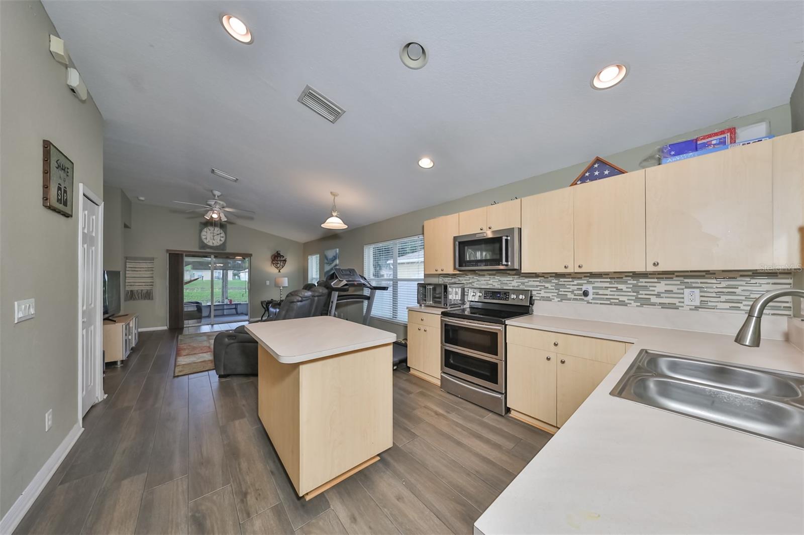11309 PALM ISLAND AVE