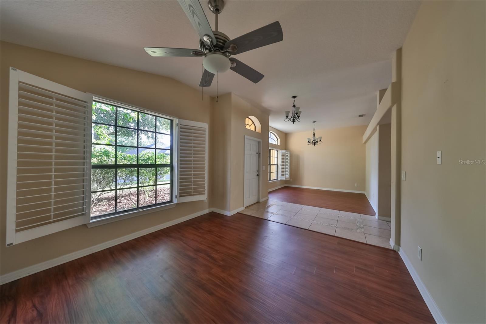 1933 ABBEY RIDGE DR
