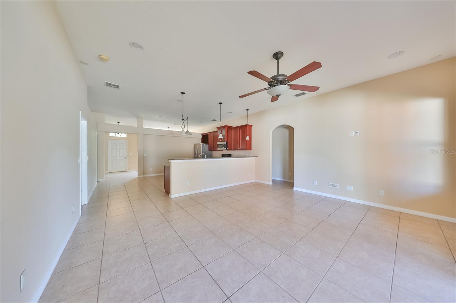 1933 ABBEY RIDGE DR