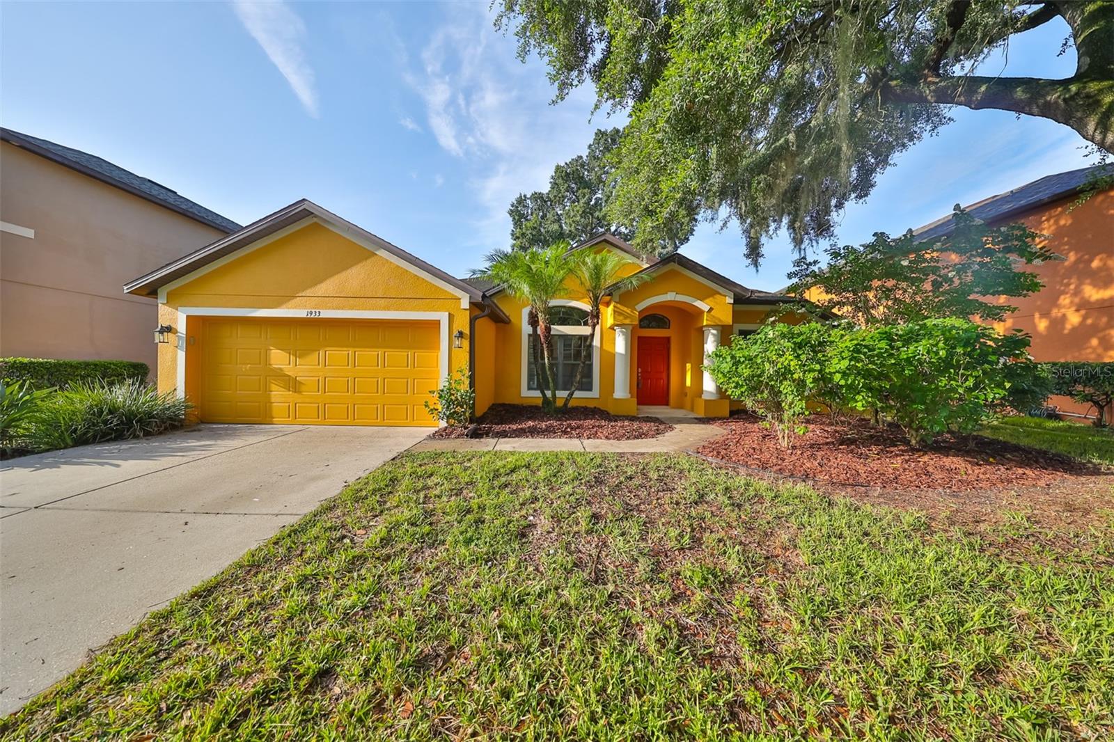 1933 ABBEY RIDGE DR