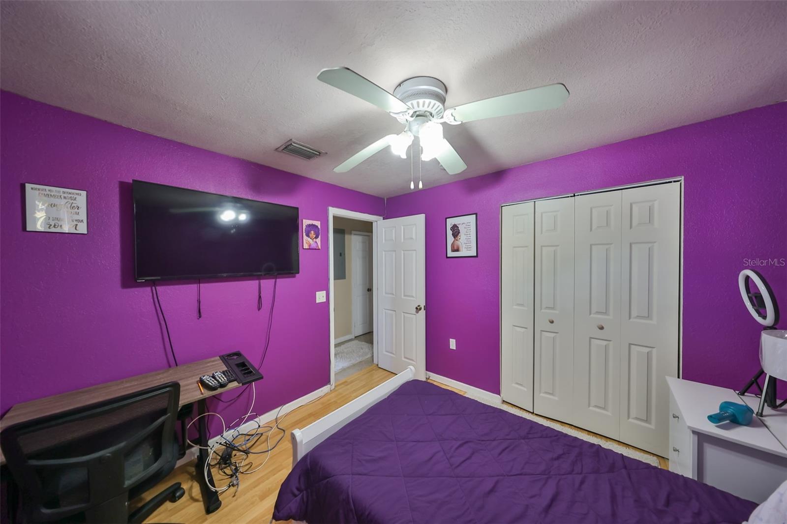 1607 E LOUISIANA AVE
