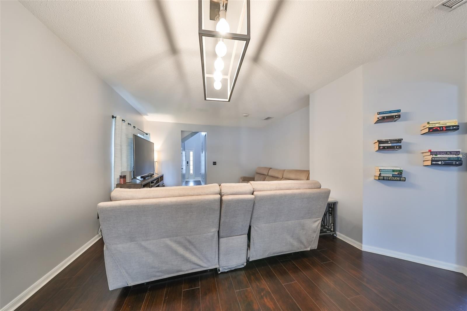 6930 SUMMER HARBOR LN