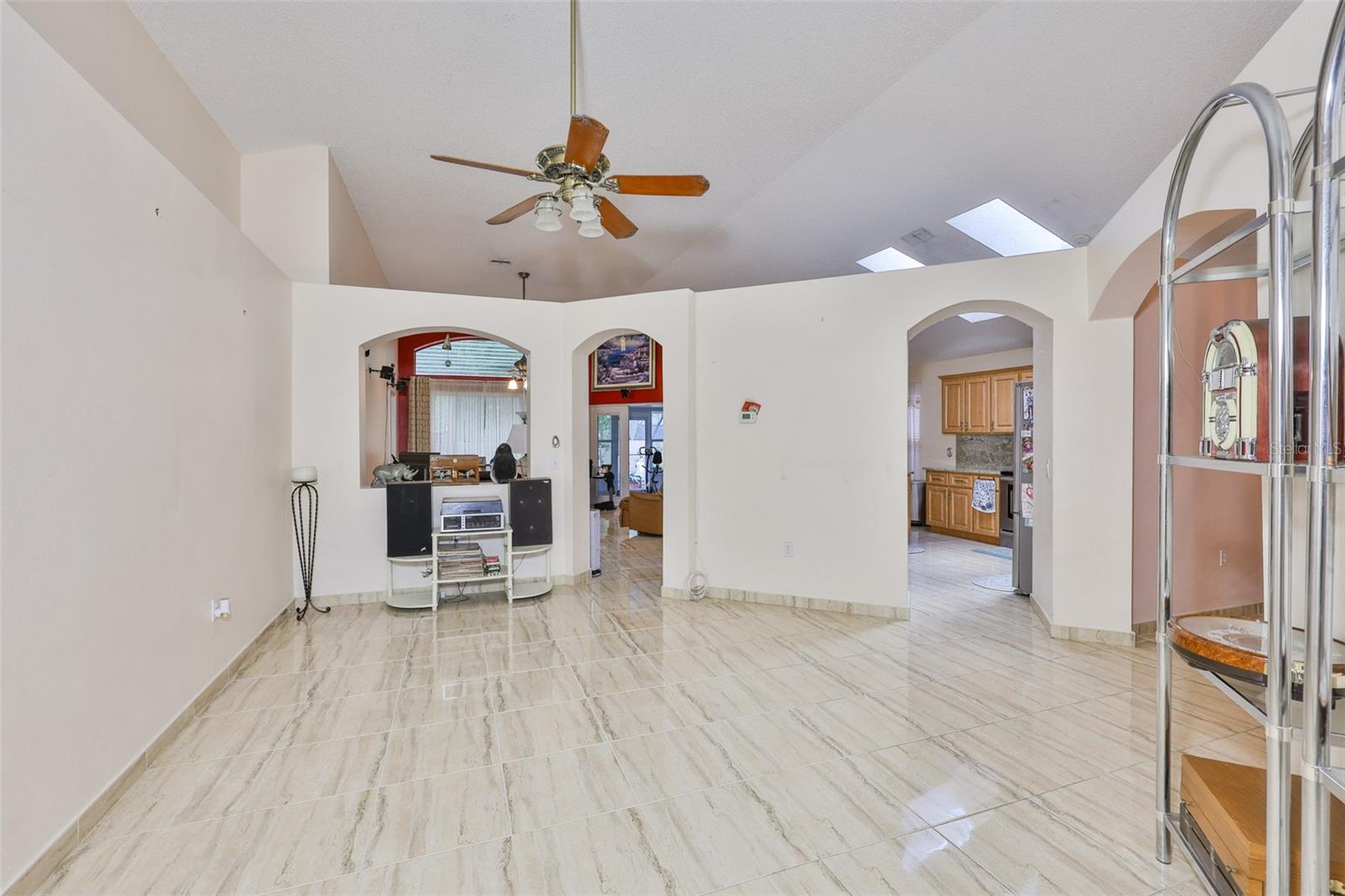 8916 SOUTHBAY DR