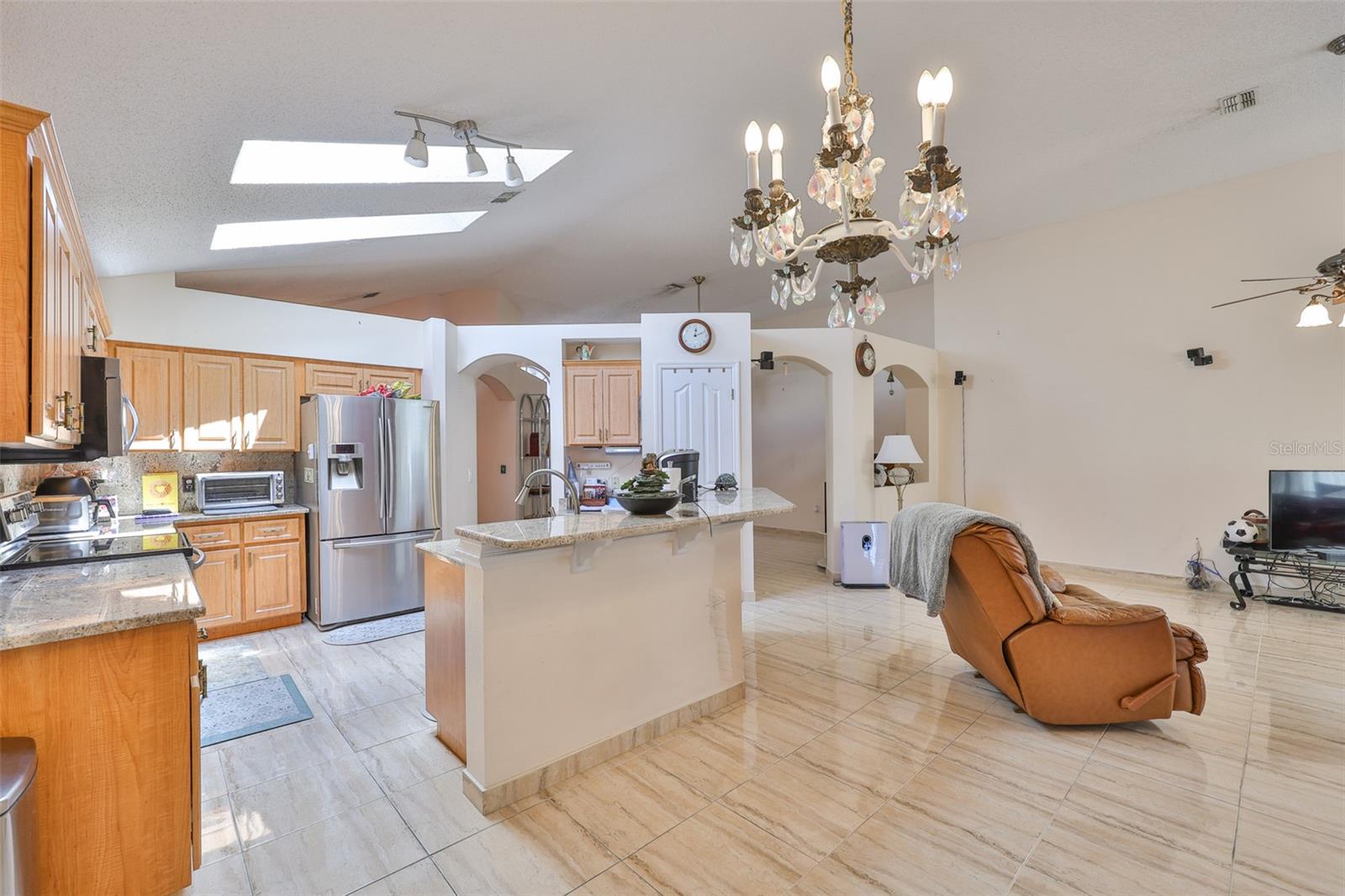 8916 SOUTHBAY DR