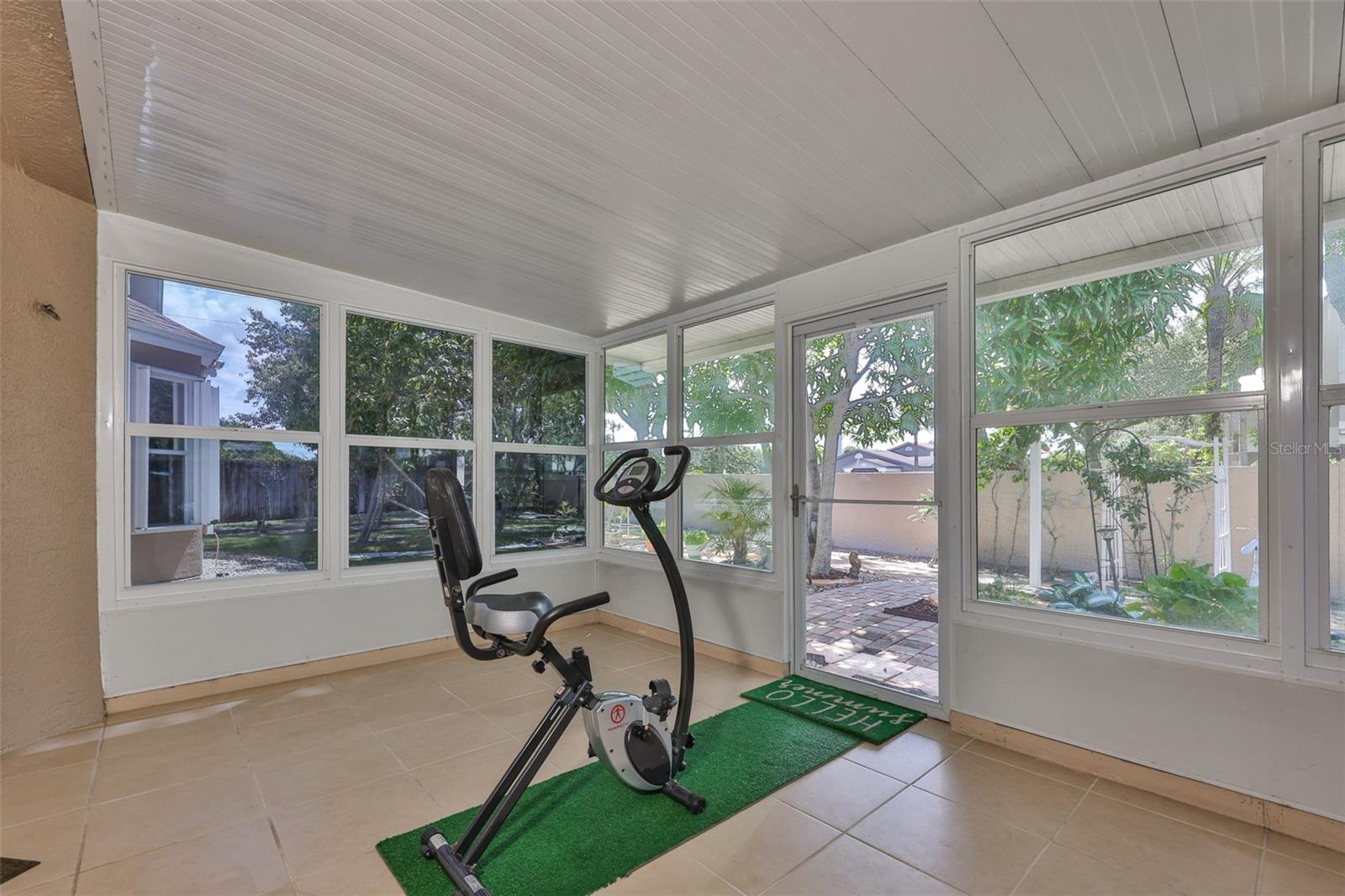 8916 SOUTHBAY DR