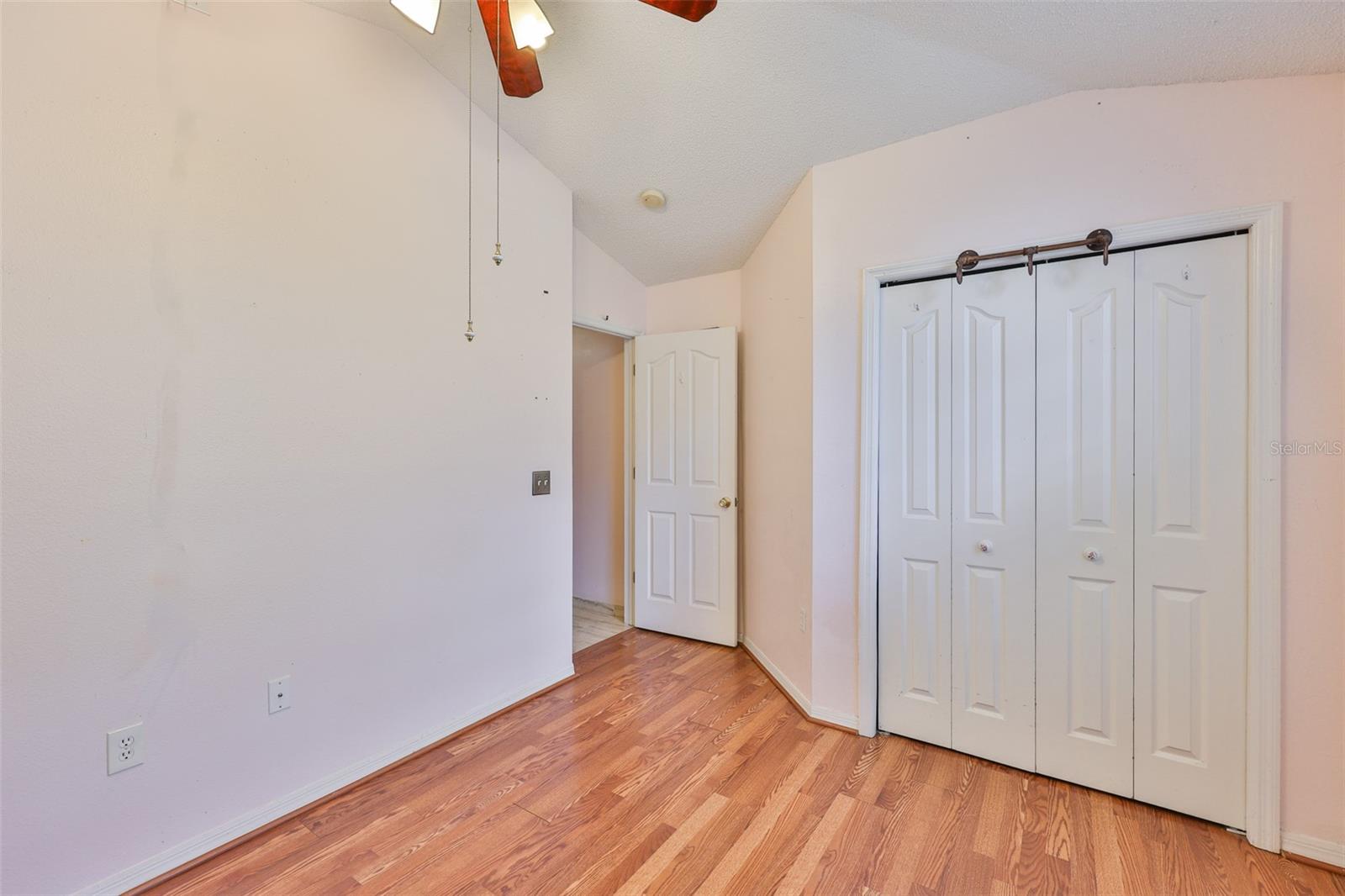 8916 SOUTHBAY DR
