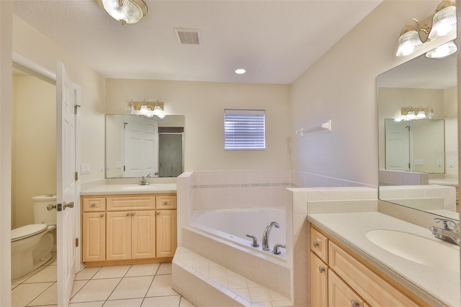 10239 DUSTY HILL LOOP