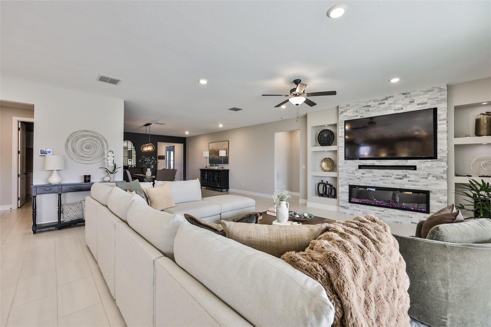 9497 IBIS GROVE BLVD